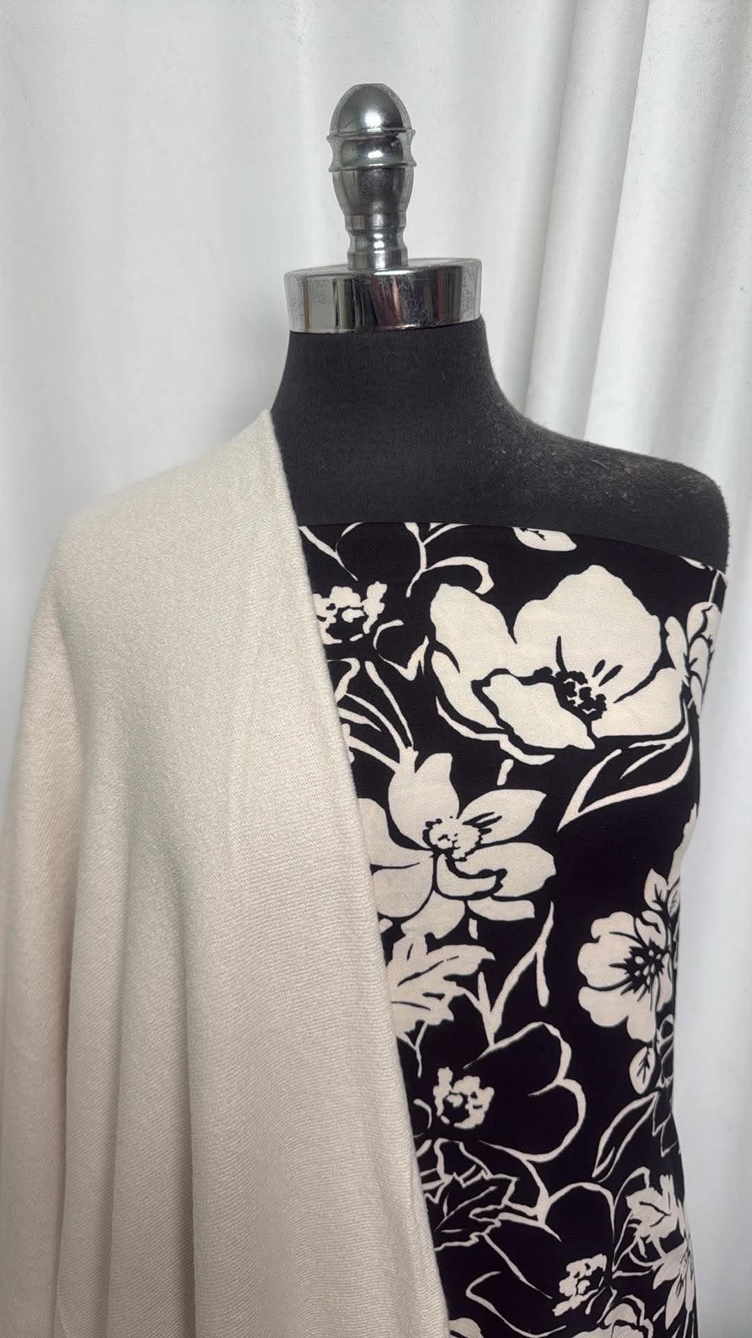 BLACK/IVORY FLORAL BUNDLE : 1+YD Black/Ivory DBP & 2YD Ivory Brushed-Back SK : A30832