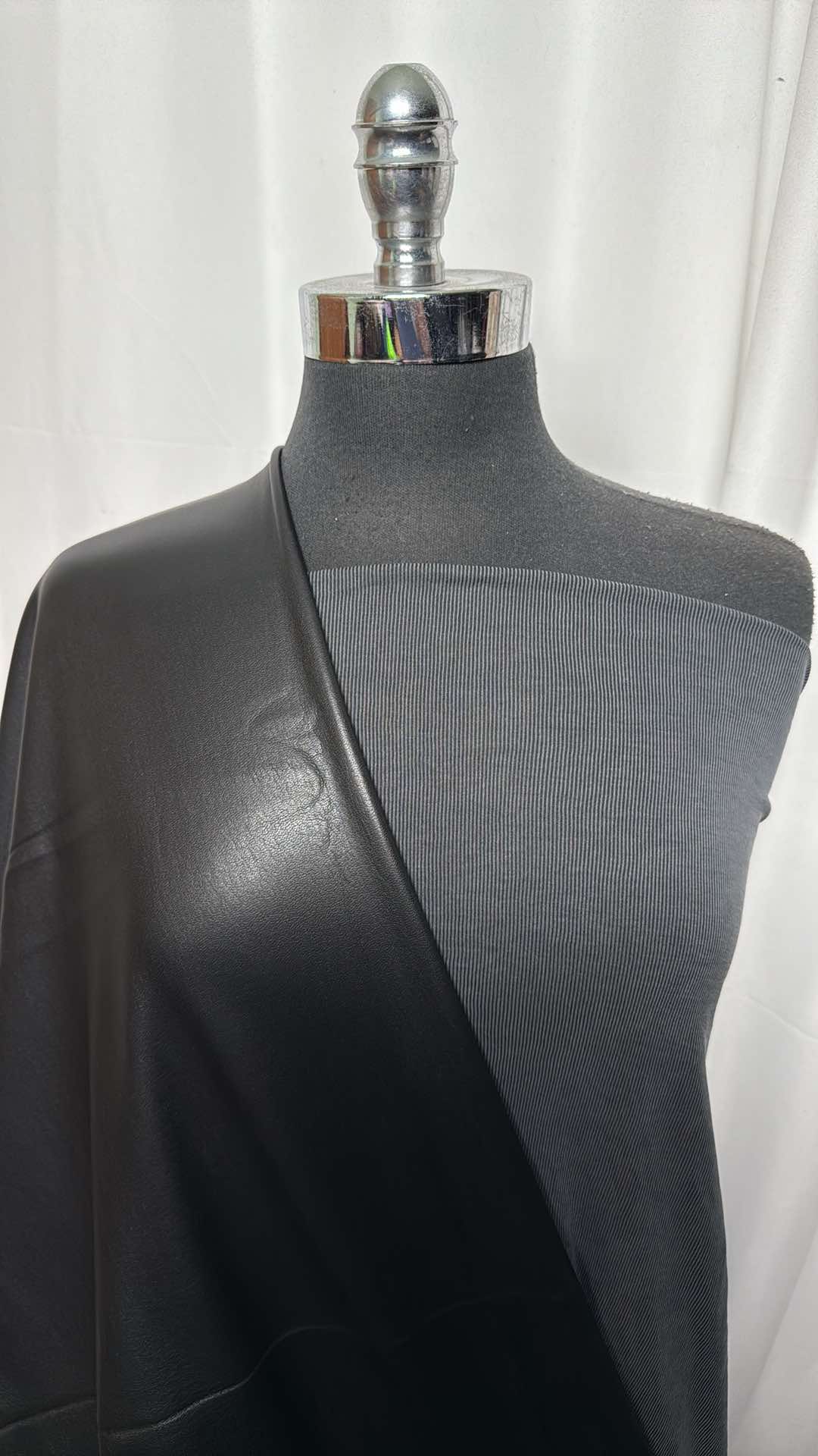 CHARCOAL/BLACK LEATHER BUNDLE : 2YD Black Heavy 2-Way Faux Leather & 2YD Charcoal Cupro Rib : A27149