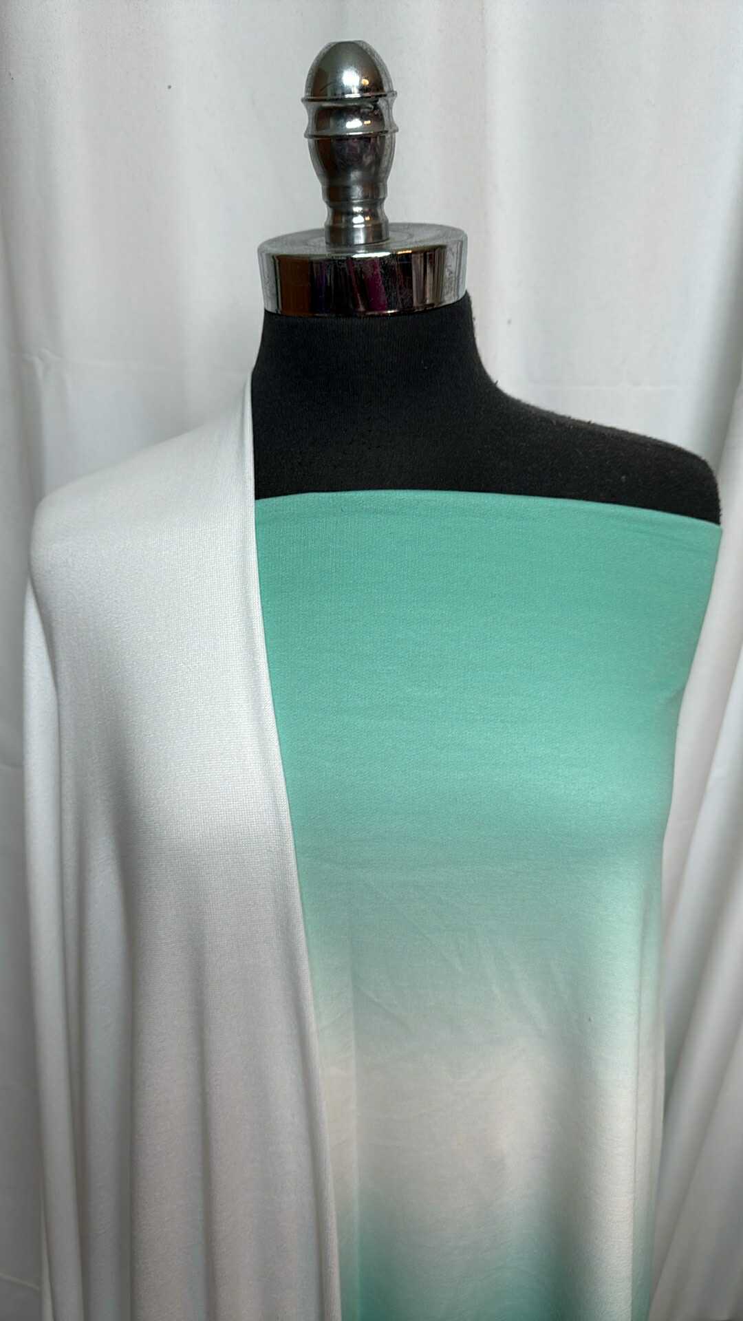 IVORY/MINT OMBRE BUNDLE : 2YD Mint Ombre PRS FT & 2YD Ivory Oakley SK : A28401