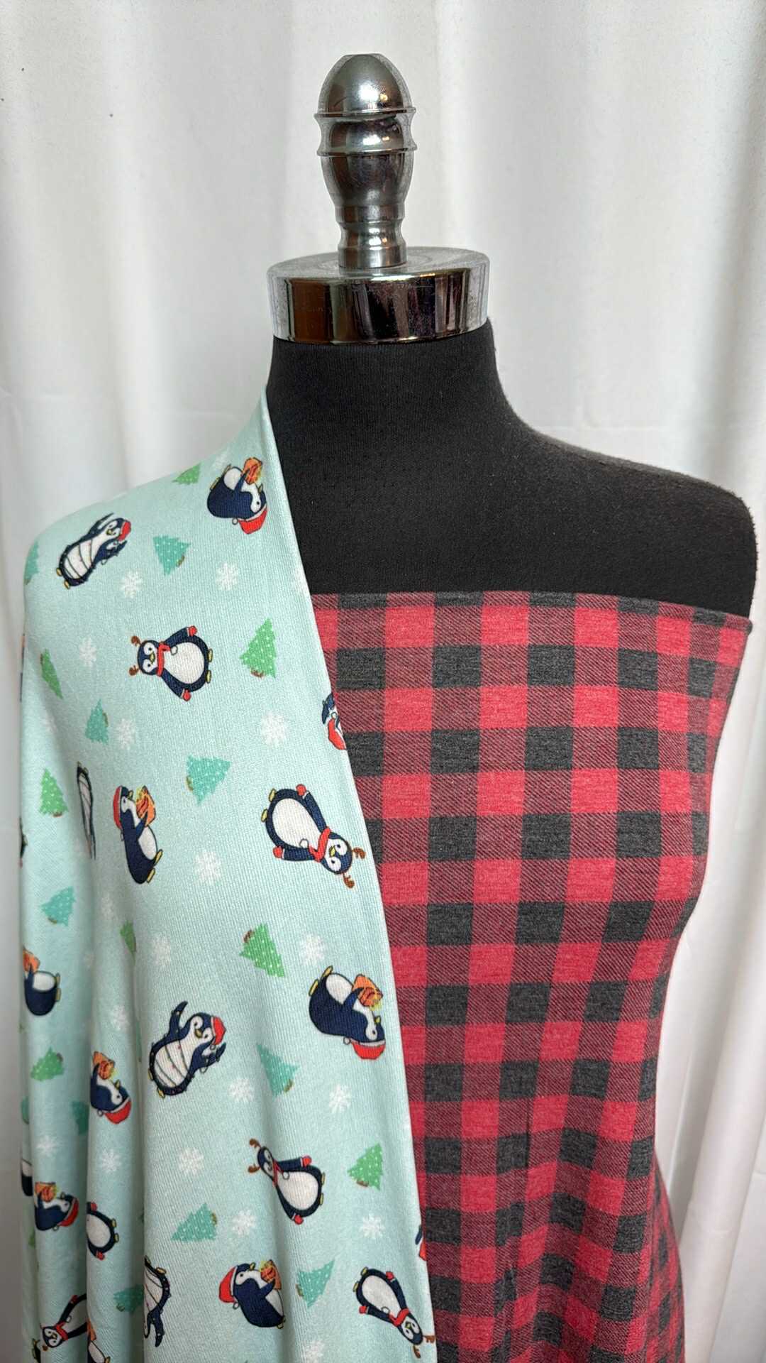PENGUINS/PLAID BUNDLE : 2YD Penguins Oakley SK & 2YD Plaid PRS Jersey : A28213