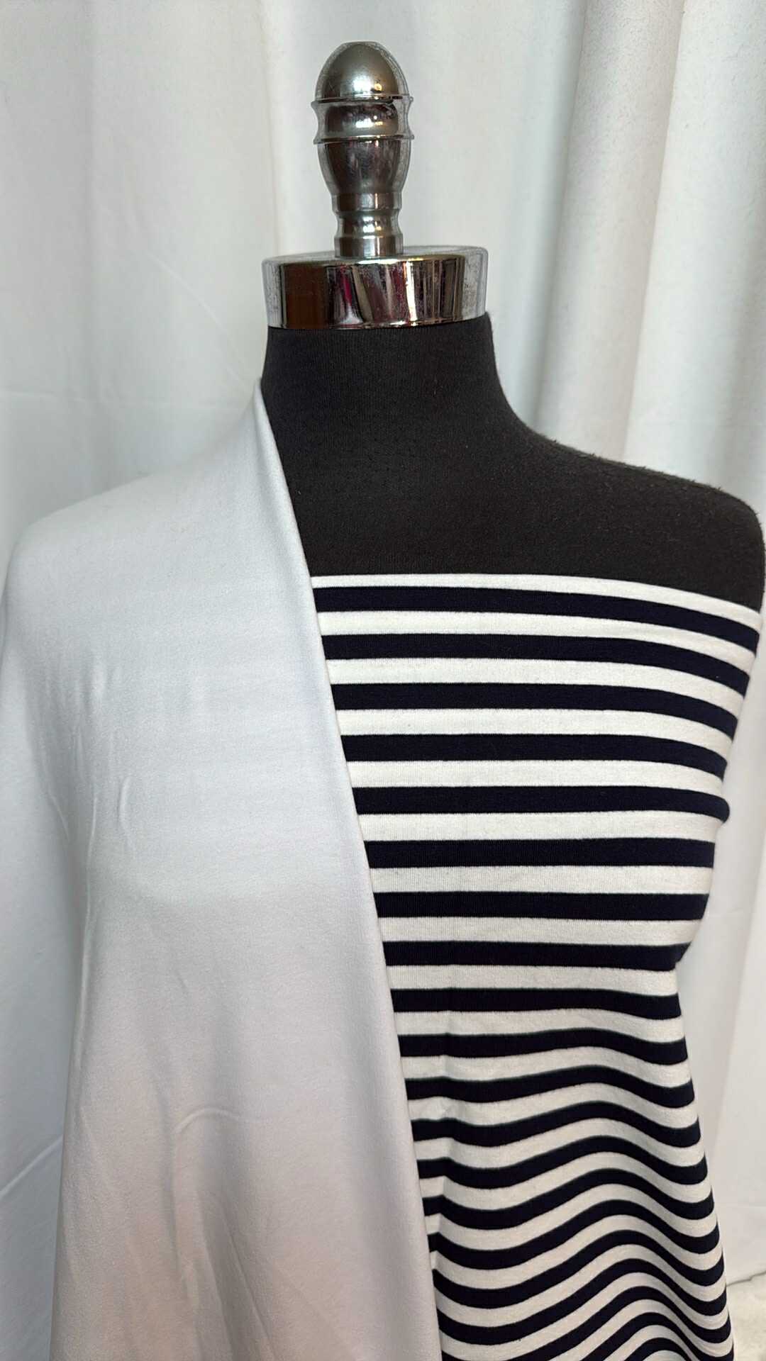 WHITE/NAVY-IVORY STRIPE BUNDLE : 2YD White C/S FT & 1YD Navy/Ivory Stripe Organic C/S FT  : A28847