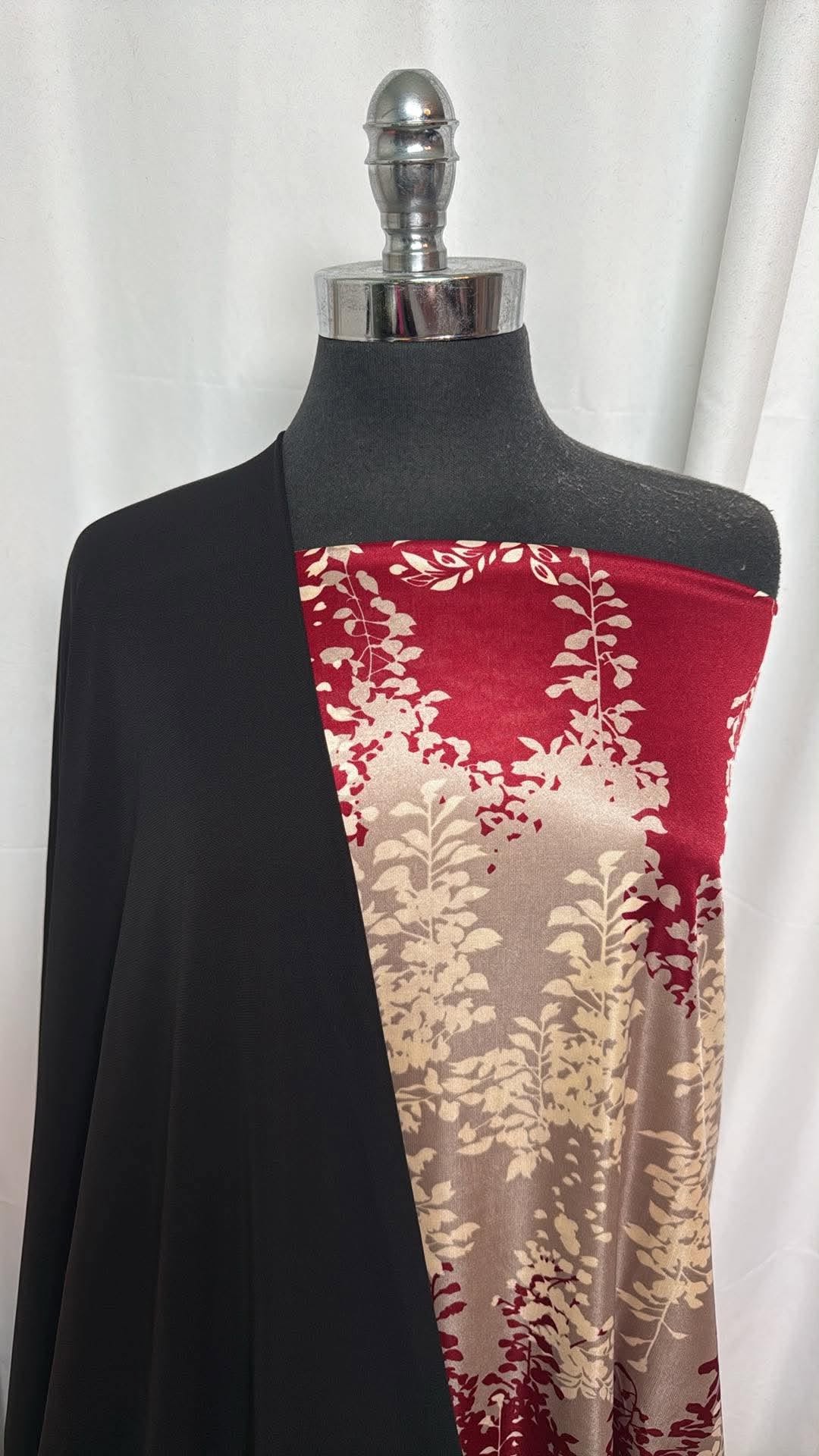 BLACK WOVEN/LEAVES BUNDLE : 2YD Leaves Stretch Woven & 2YD Black Stretch Woven : A30570