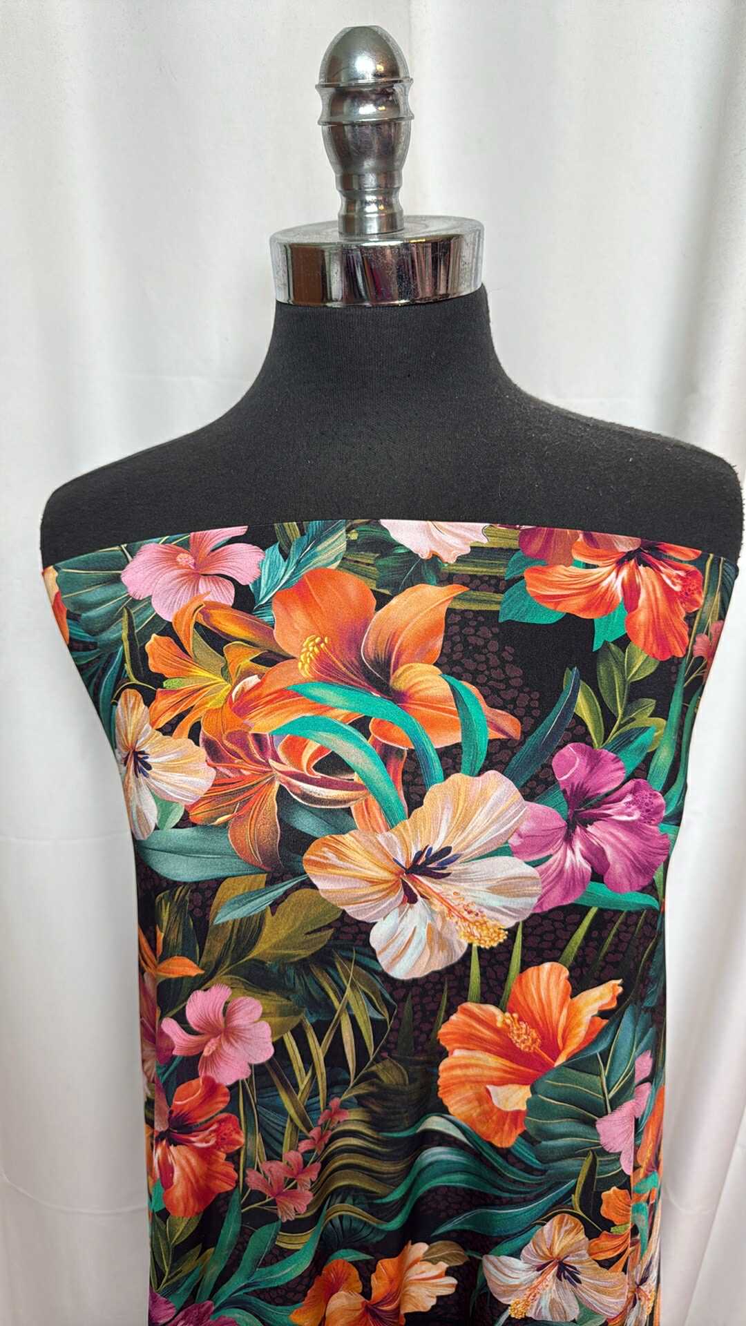 22 - Nylon/Spandex - 2.5 Yard Cut