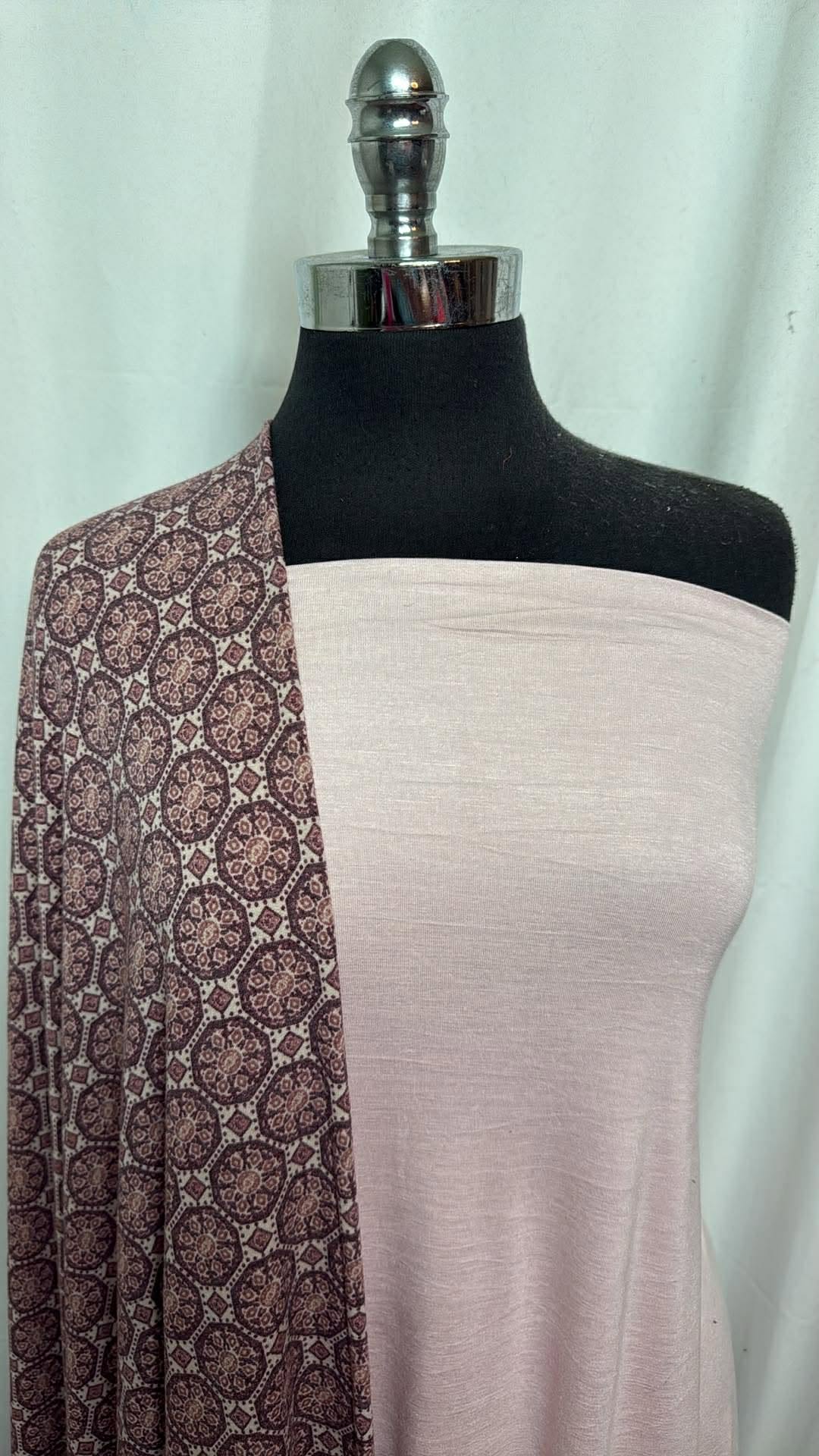 BLUSH/MEDALLIONS BUNDLE : 2YD Blush R/S & 2YD Medallions PRS FT : A30271