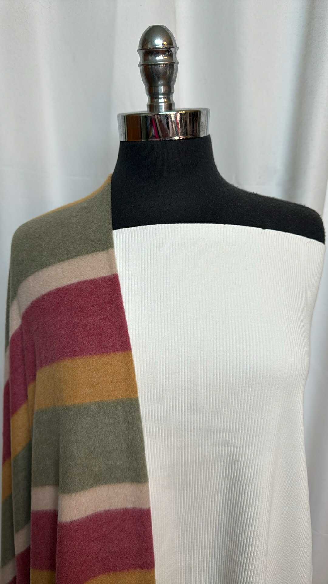 IVORY/WIDE STRIPE BUNDLE : 2YD Ivory Heavy C/S Rib & 2YD Wide Stripe Brushed Hacci SK : A28880