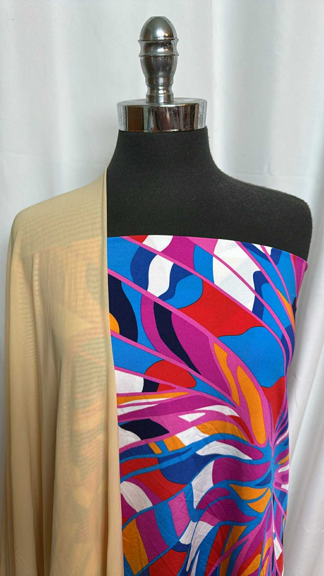 NUDE/GEO BUTTERFLY BUNDLE : 1.5YD Geo Butterfly N/S & 2YD Nude Power Mesh : A27611