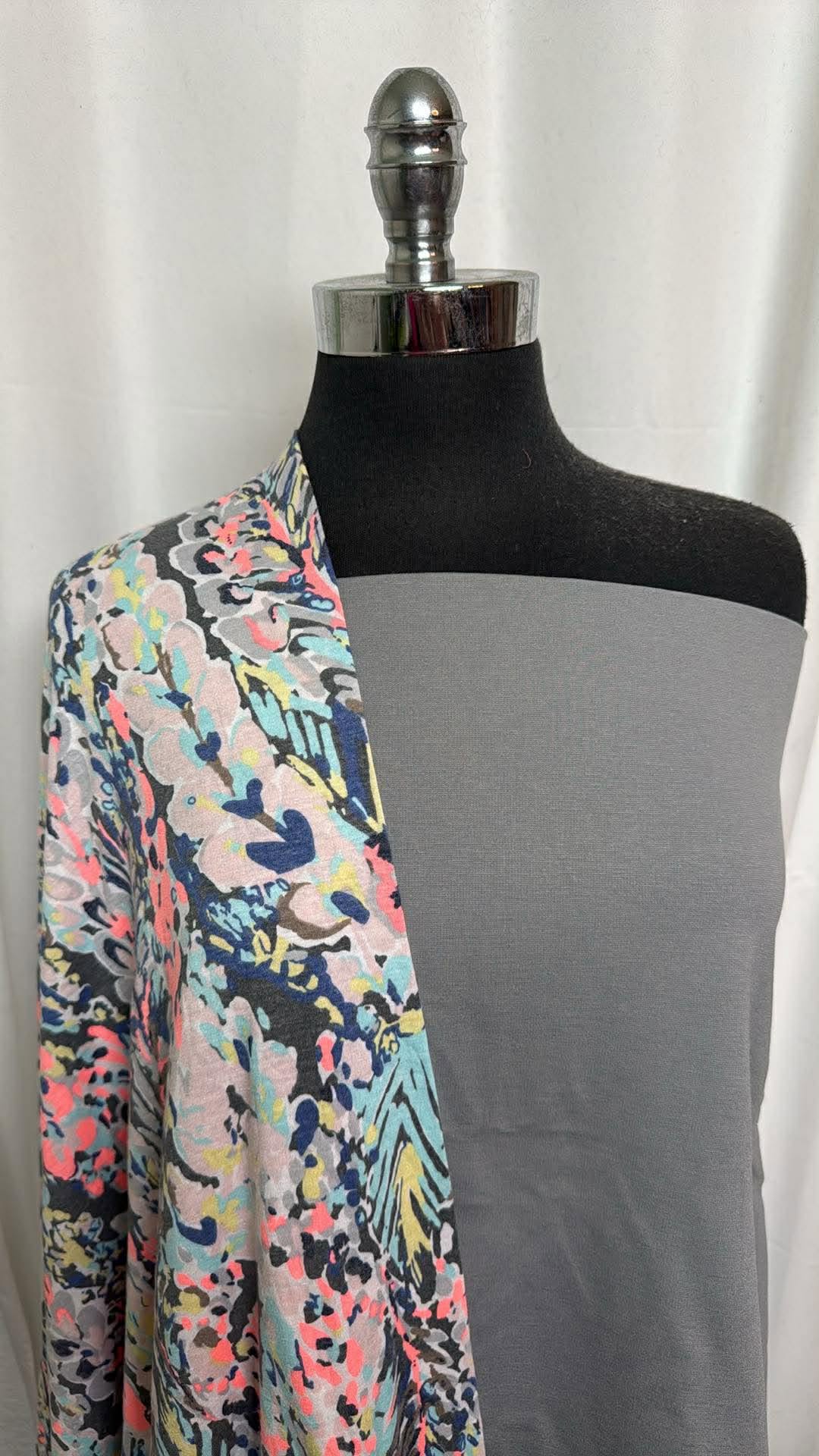 GREY/LEAVES BUNDLE : 2YD Grey Nylon Ponte & 1YD Leaves PRS Jersey : A30216
