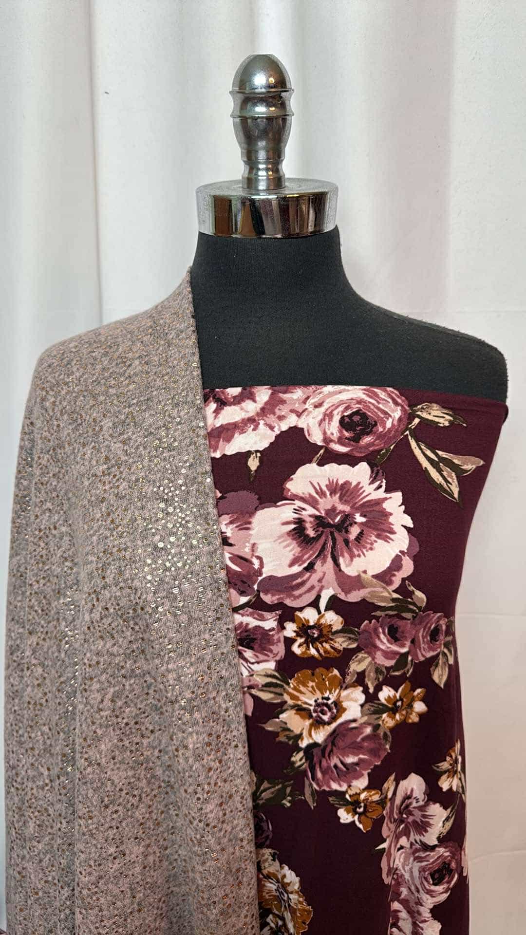 BURGUNDY FLORAL/FOIL HACCI BUNDLE : 2YD Burgundy Floral DBP & 2YD Foil Brushed Hacci SK : A26914