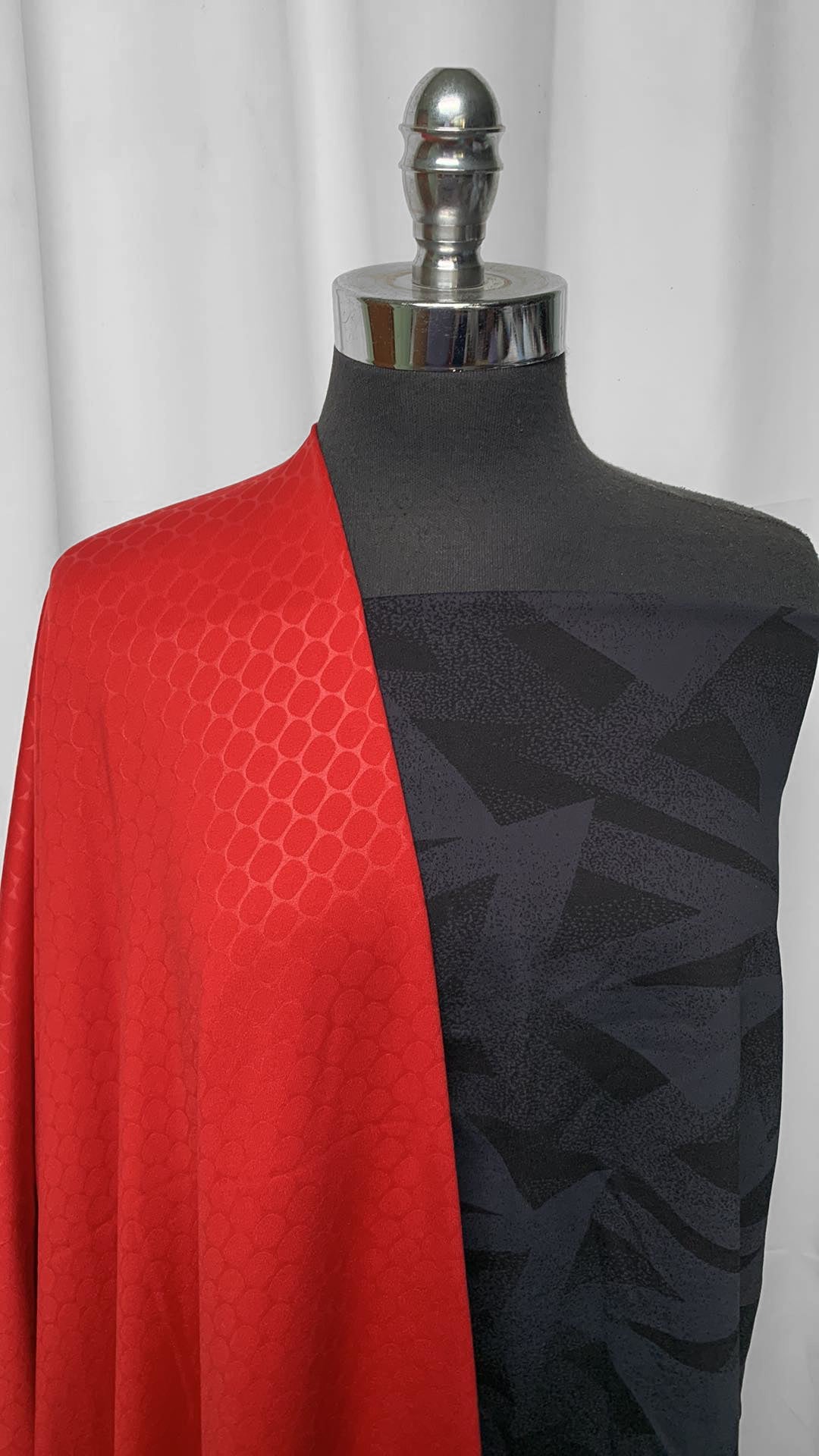 RED/CHARCOAL BUNDLE : 1YD Charcoal/Black Geo Supplex PF & 3YD Red Famous Maker (Nike) Fleece-Back PF : A25311