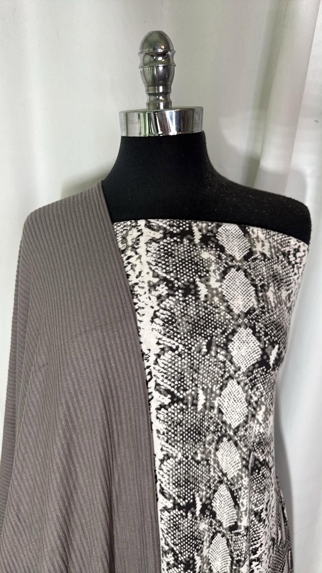 GREY/SNAKE BUNDLE : 4YD Snake DBP & 2YD Grey Rib SK : A31120