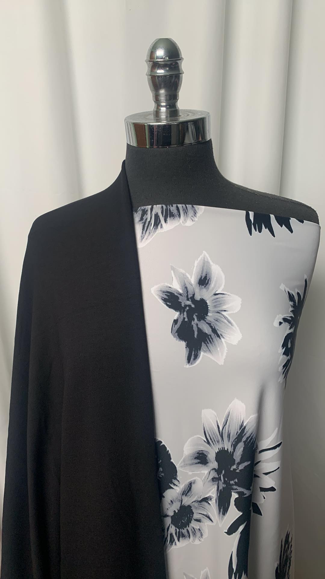 BLACK/SILVER FLORAL BUNDLE : 2YD Black Bamboo/Cotton FT & 2YD Silver Floral Yoga PF : A24983