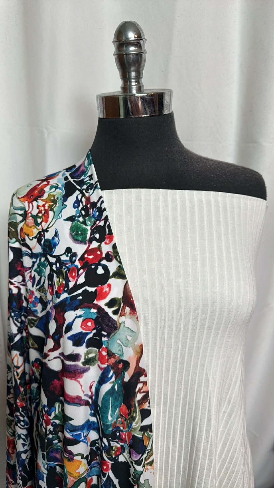 MULTI FLORAL/IVORY RIB BUNDLE : 2YD Ivory R/S Rib & 2.5YD Multi Floral ITY : A29871