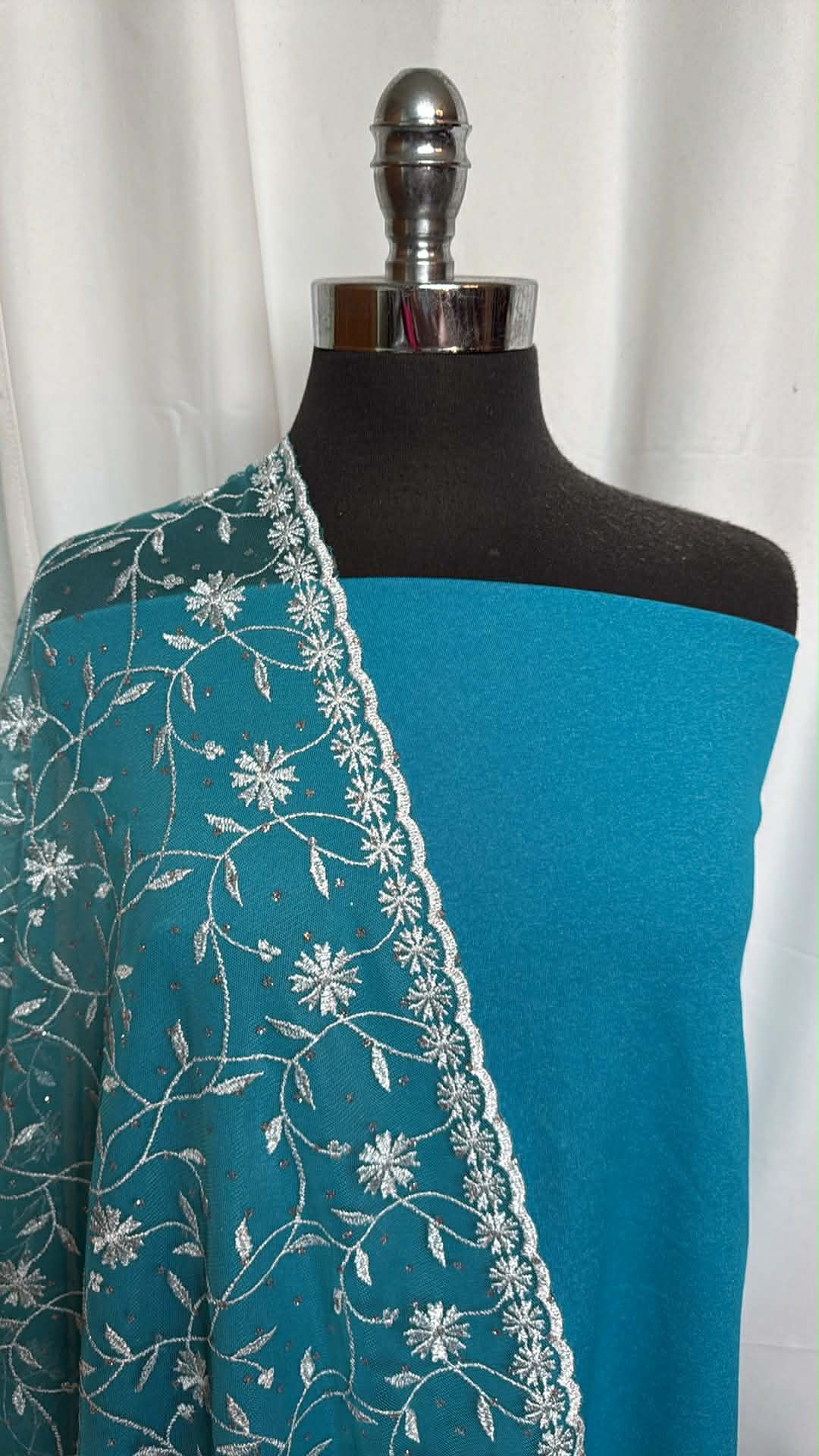 EMBROIDERED MESH/TEAL BUNDLE : 1YD Teal Heathered PF & 1.5YD Double-Border Embroidered Mesh : A29517