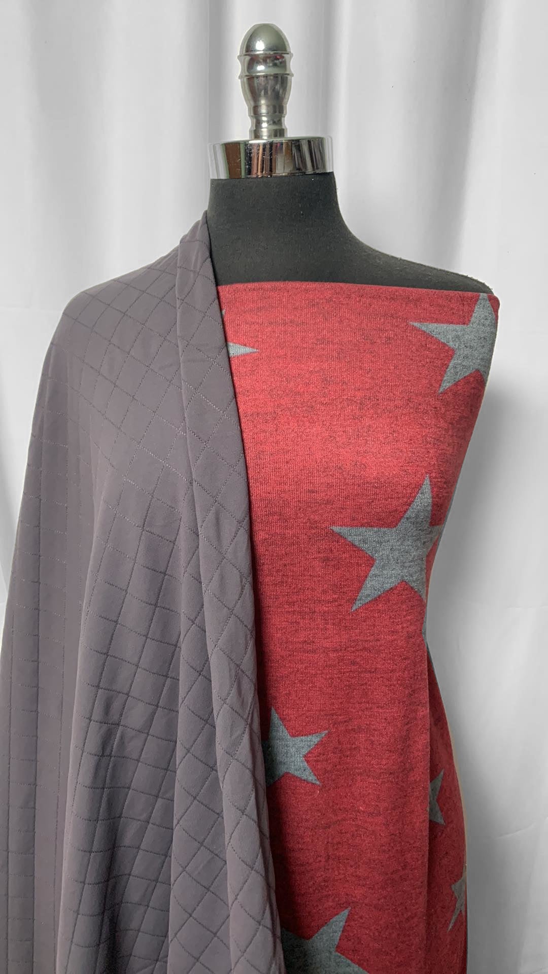 QUILTED/STAR BUNDLE : 2YD Grey Faux Quilted & 2YD Star Brushed Hacci SK : A2389