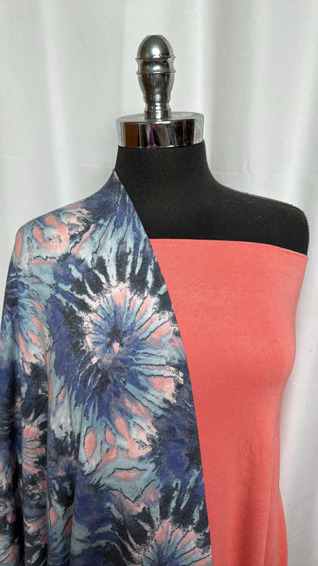 CORAL/SPIRAL TIE DYE BUNDLE : 2YD Spiral Tie Dye PRS FT & 2YD Coral R/S : A29330