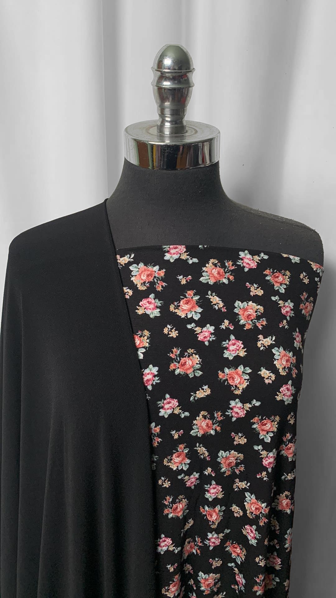 BLACK/DITSY FLORAL BUNDLE : 2YD Ditsy Floral R/S & 2YD Black Crepe Jersey : A2338