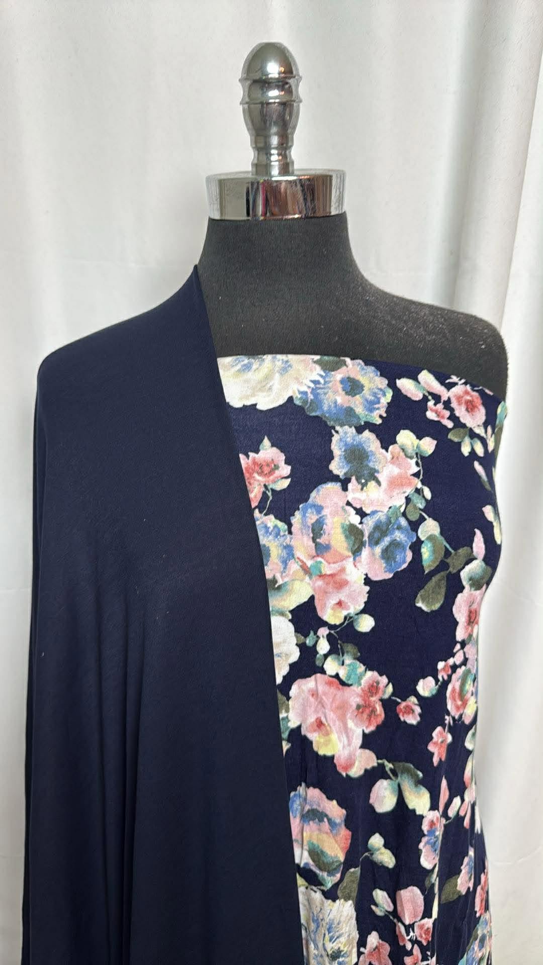 NAVY/FLORAL BUNDLE : 1.5YD Floral R/S & 2YD Navy Modal Ponte : A30472