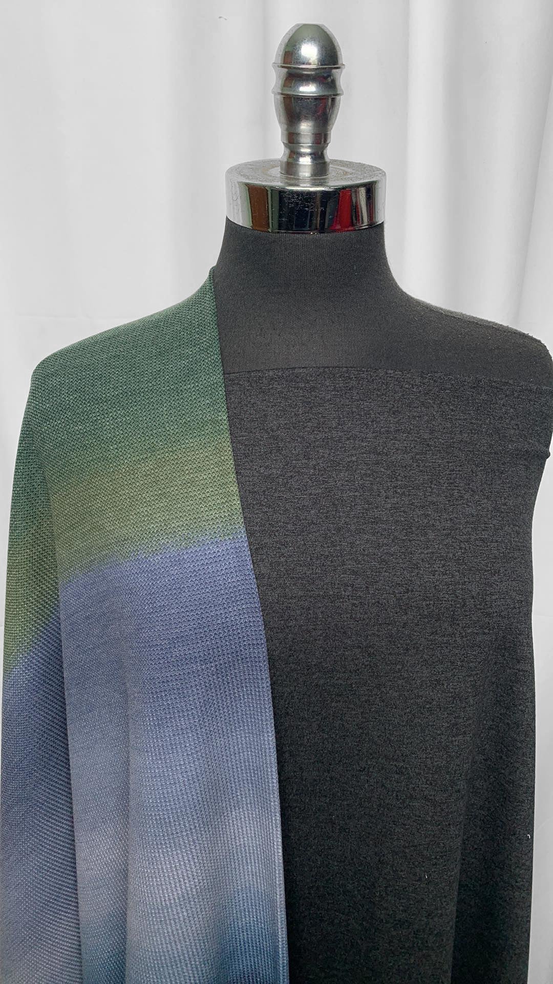 CHARCOAL/OMBRE BUNDLE : 2YD Charcoal 2-Tone Peached PF & 2YD Blue/Green Ombre Thermal : A25410