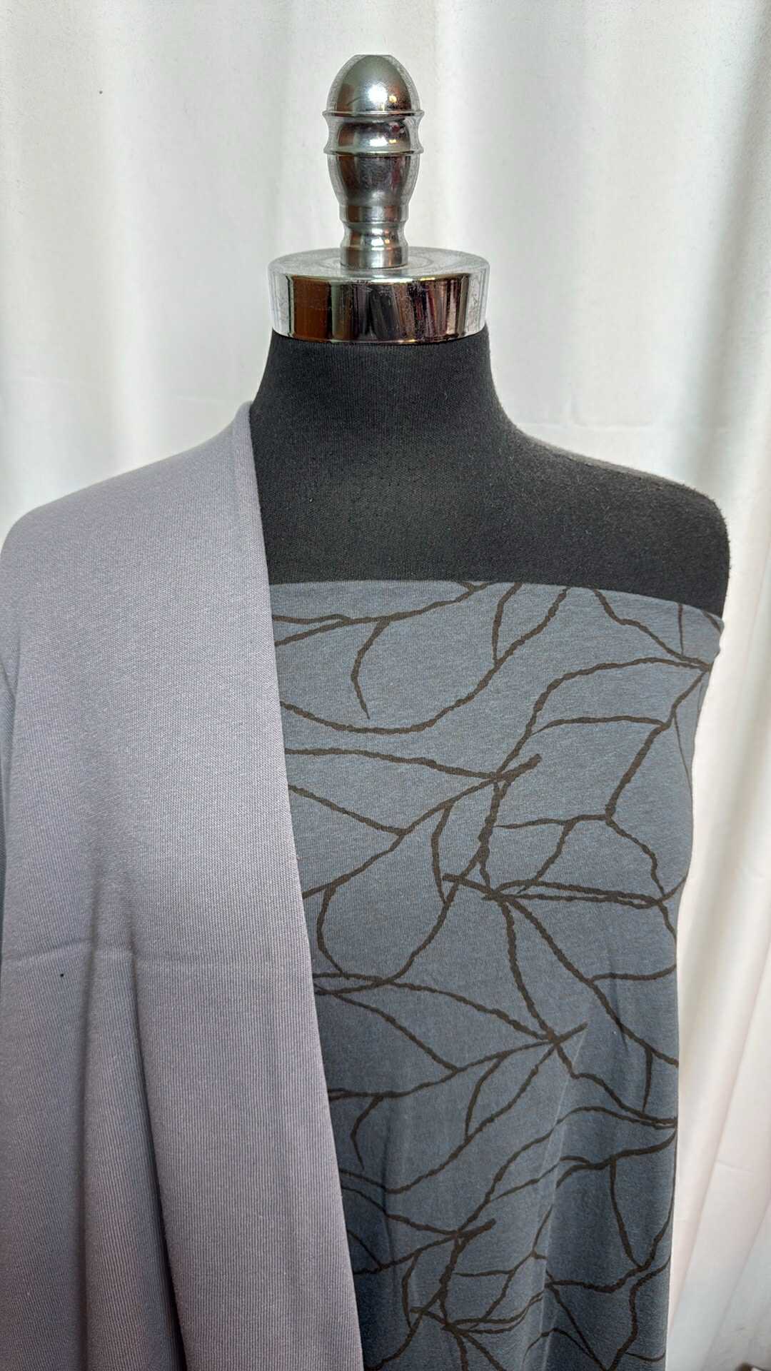 GREY/CHARCOAL LEAVES BUNDLE : 2YD Charcoal/Brown Leaves Bamboo/Poly & 1.5YD Grey Sweatshirt Fleece (72" Wide) : A28183