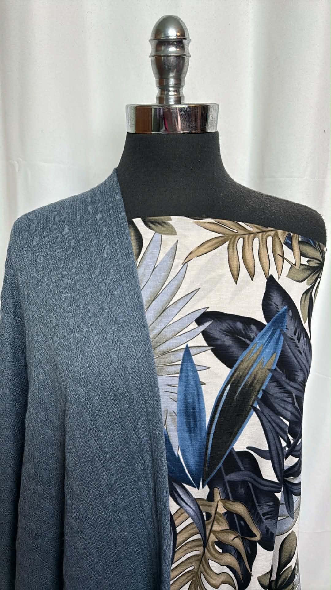 BLUE CABLE/LEAVES BUNDLE : 3YD Leaves Bulgari & 1.5YD Blue Cable SK : A29492