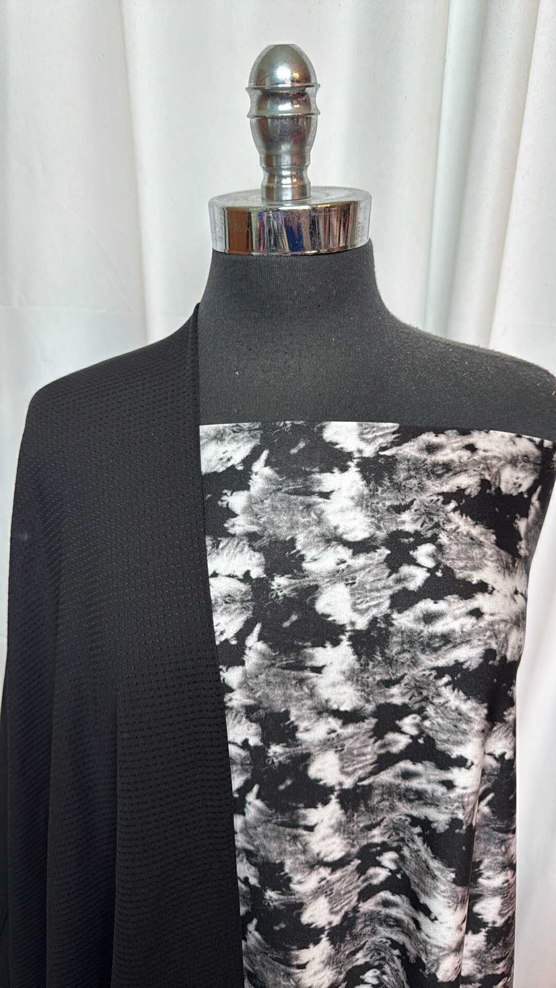 BLACK/WHITE TIE DYE BUNDLE : 1YD Black/White Tie Dye Yoga PF & 2YD Black PF Mesh : A27780