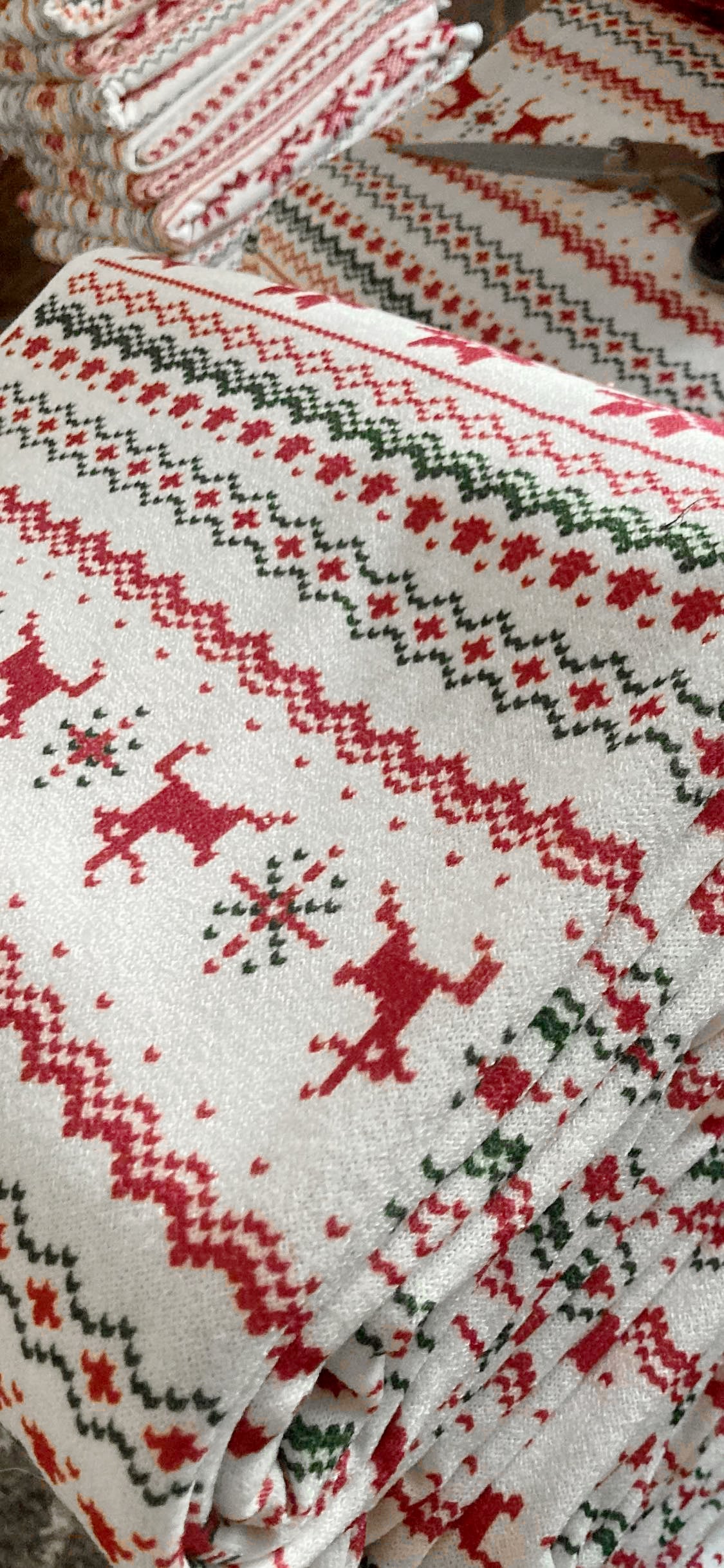White Snowflake/Deer Stripe - Hacci Sweater Knit - 4 Yard Cut