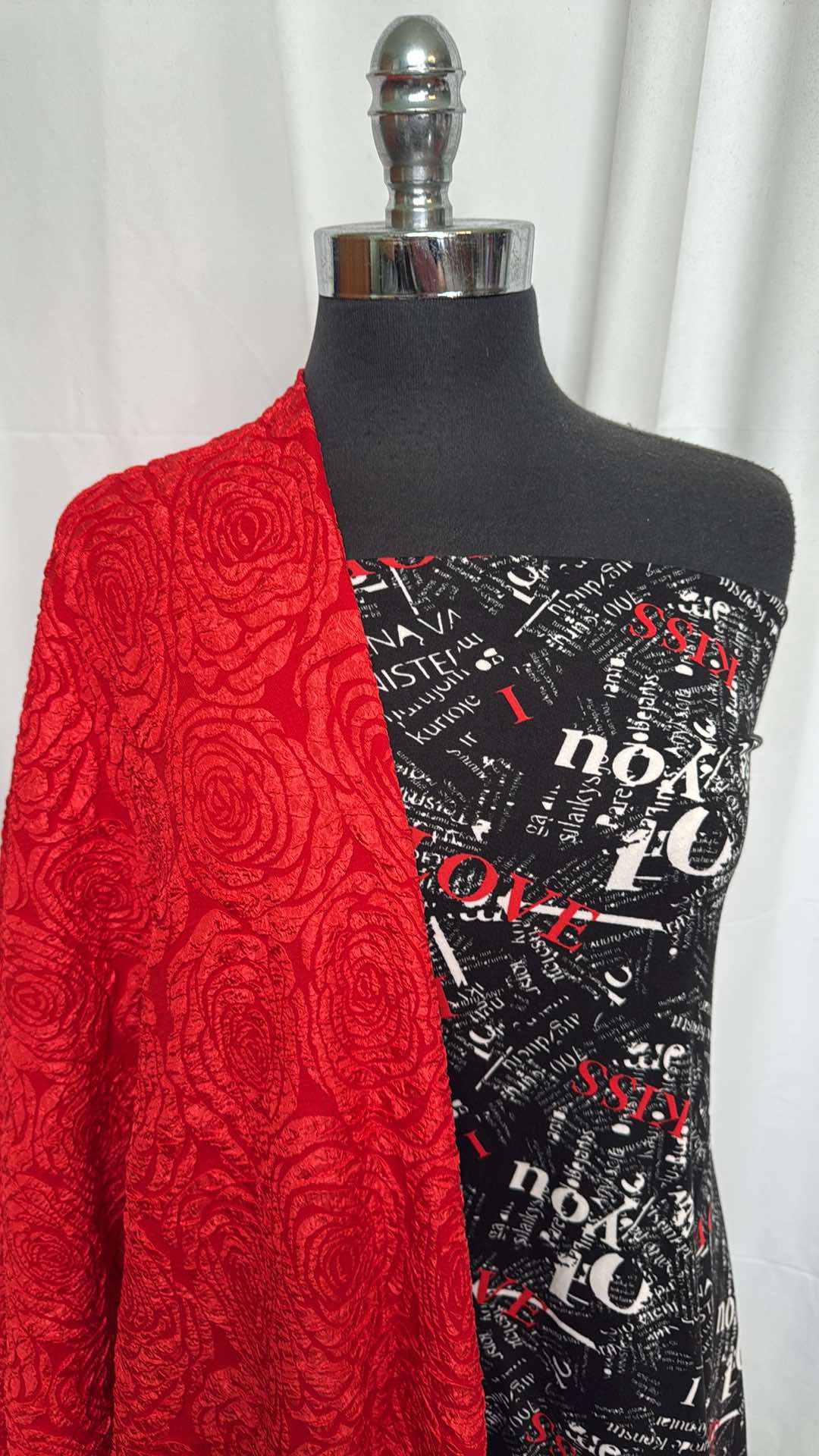 TEXTURED FLORAL/WRITING BUNDLE : 2.5YD Textured Floral Poly Woven & 2YD Writing DBP : A26491