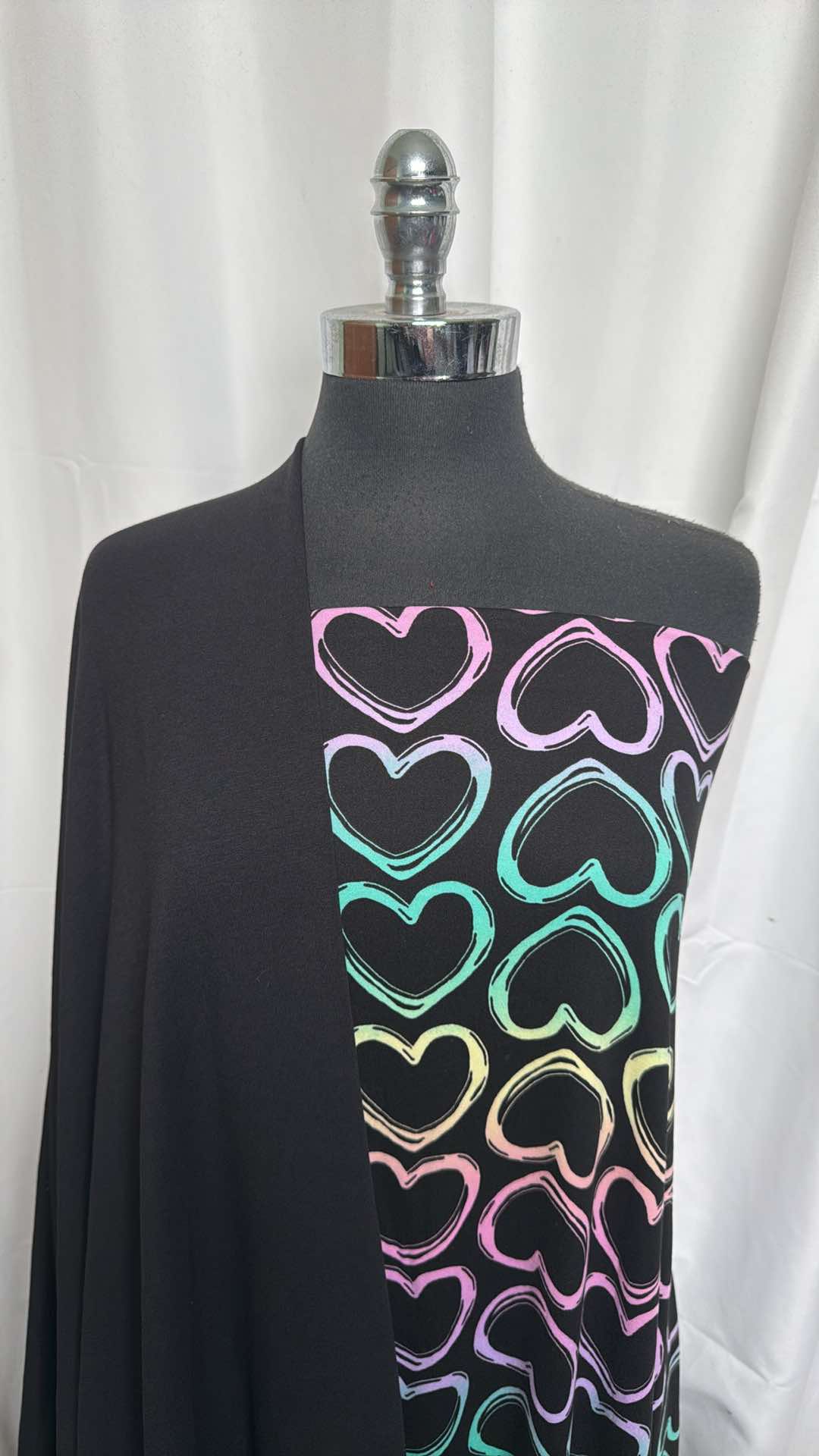 BLACK/OMBRE HEARTS BUNDLE : 2YD Ombre Hearts DBP & 2YD Black C/P/M/S : A26069