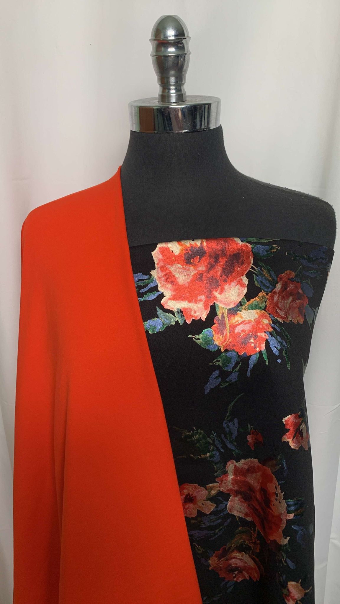 ORANGE/FOIL FLORAL BUNDLE : 2YD Floral Foil Scuba & 2YD Orange Nylon Ponte : A25725