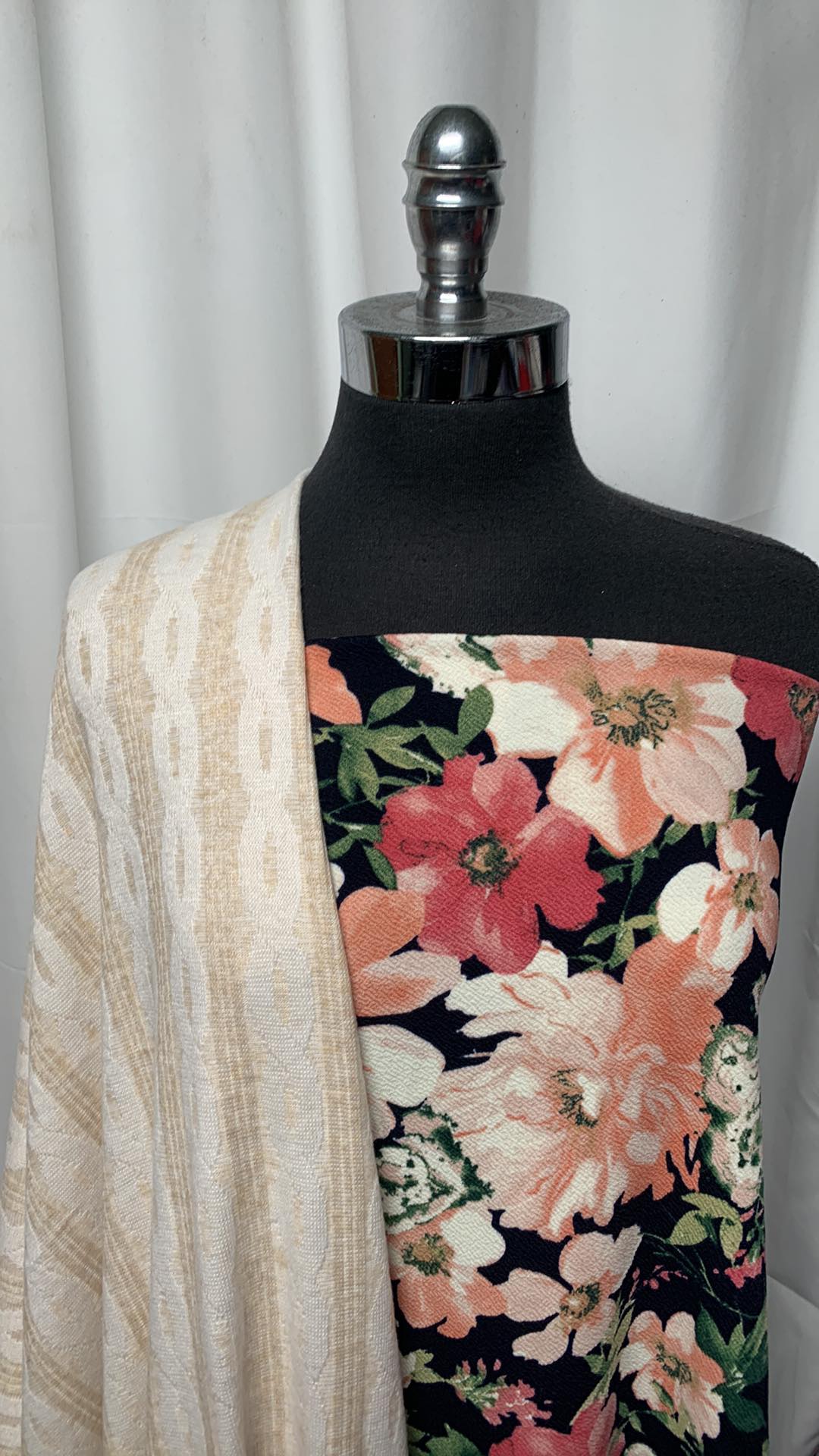 FLORAL/CABLE BUNDLE : 2YD Floral Liverpool & 2YD Cable Oakley SK : A25375