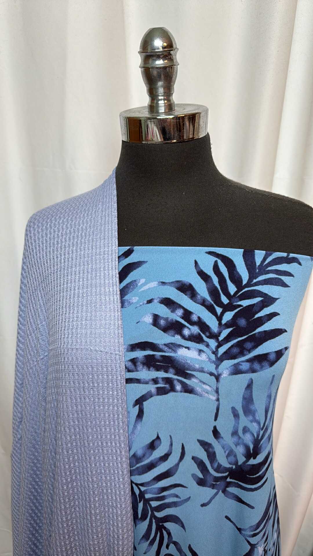 BLUE LEAVES/WAFFLE BUNDLE : 3YD Blue Leaves ITY & 2YD Blue Waffle : A27685