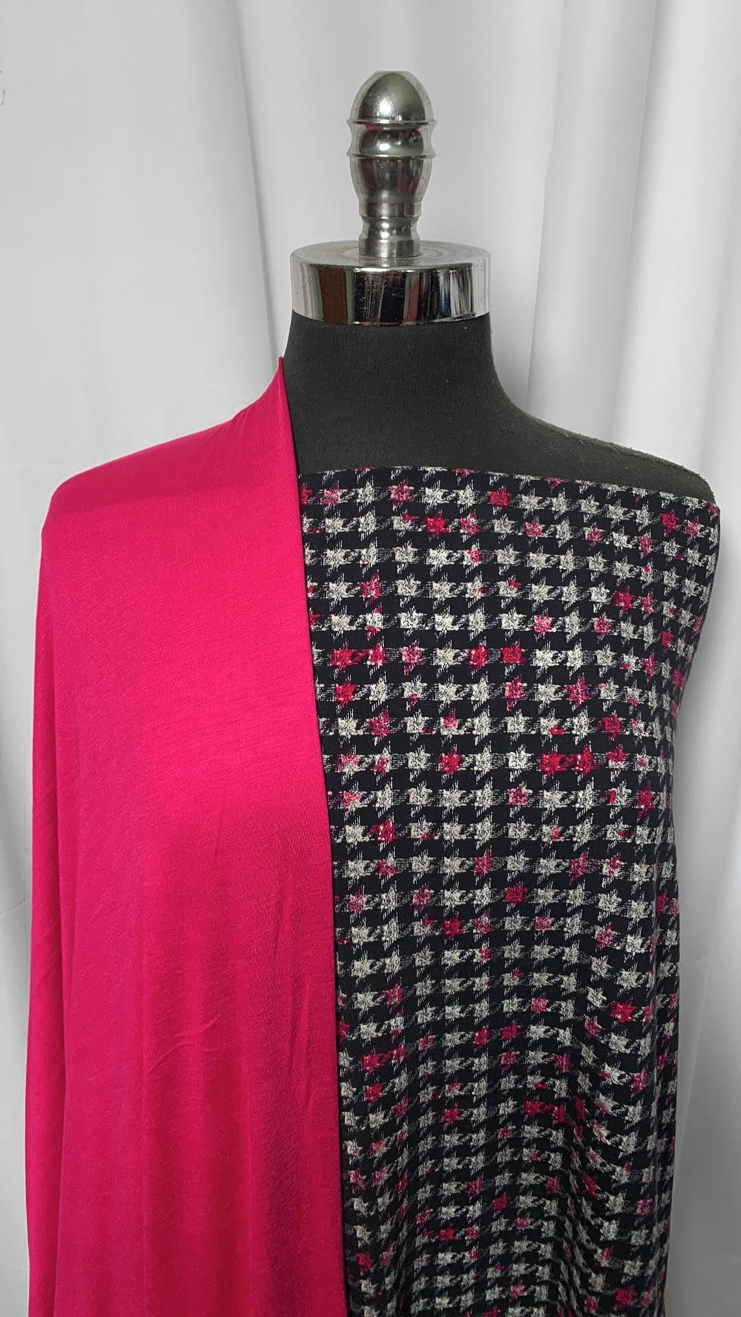 FUCHSIA/PLAID BUNDLE : 2.5YD Plaid Art Gallery C/S & 2YD Fuchsia R/S : A2438