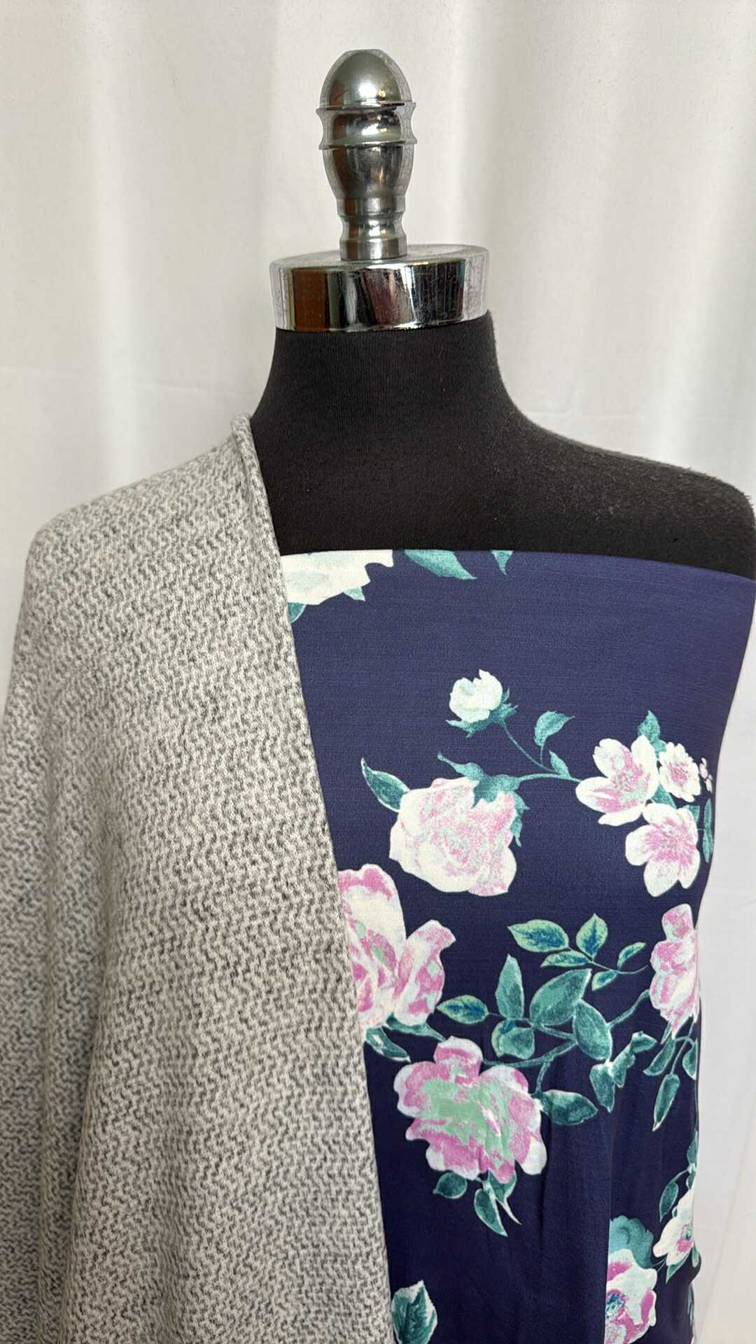 NAVY FLORAL/SWEATER BUNDLE : 2YD Navy Floral DBP & 2YD Brushed Sweater : A29287