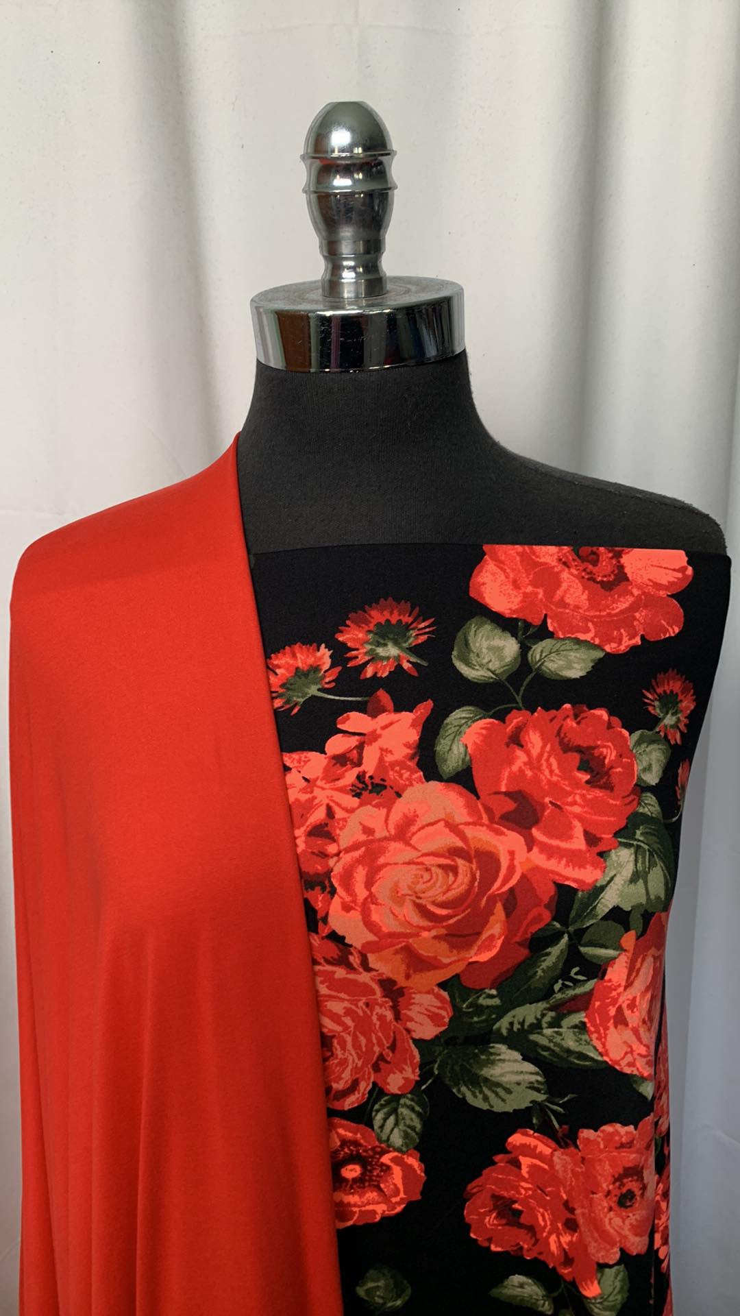 RED/BLACK FLORAL BUNDLE : 2YD Red/Black Floral DBP & 2YD Solid Red DBP : A1541