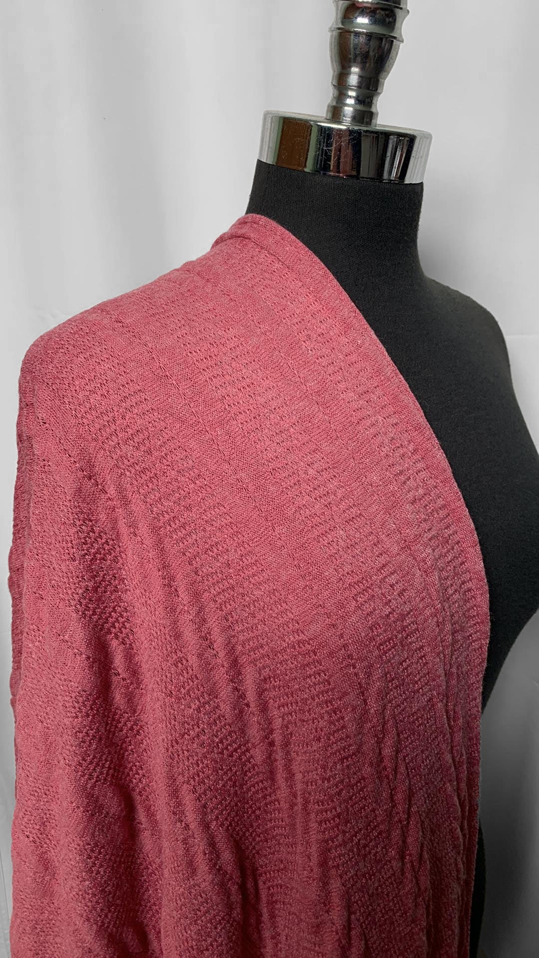 Rose - Cable Sweater Knit - 2 Yard Cut