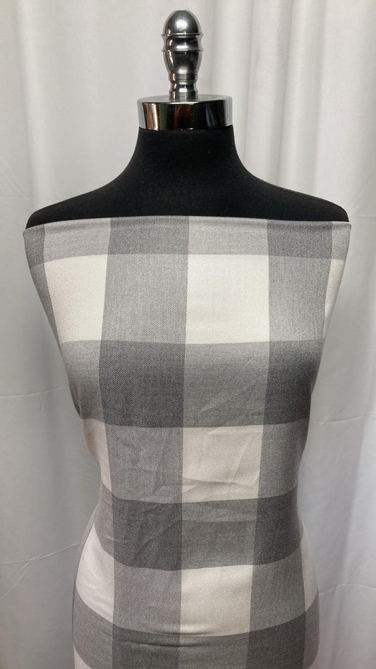 White/Grey Plaid - Poly Woven - 2 Yard Cut