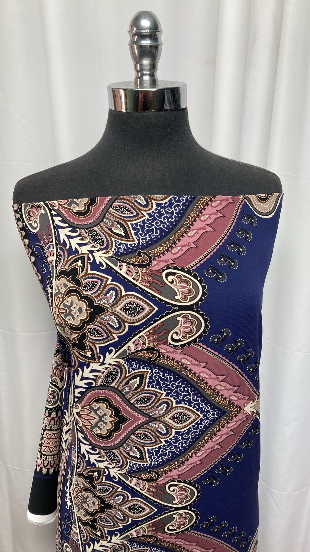 Navy/Mauve Paisley Border - Poly Woven - 2 Yard Cut