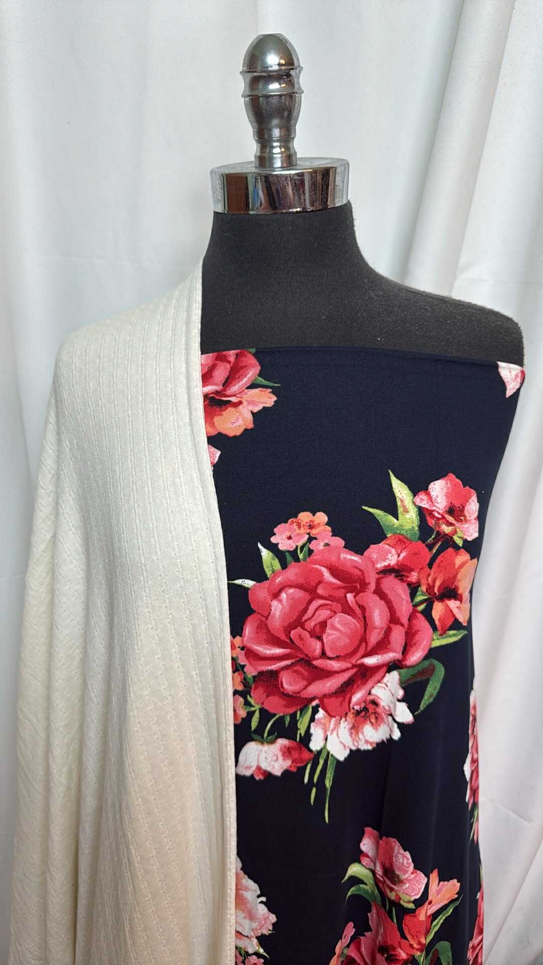 CREAM/NAVY FLORAL BUNDLE : 2YD Navy Floral DBP & 2YD Cream Pointelle : A27629