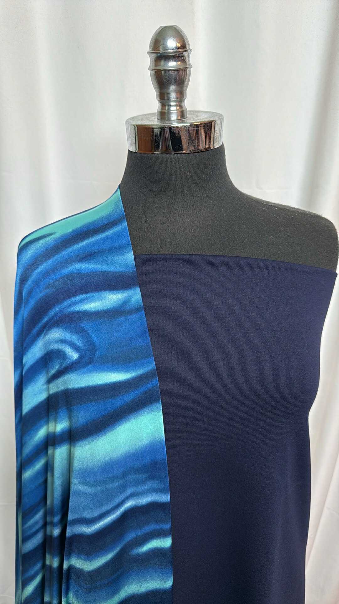 NAVY/BLUE SWIRL BUNDLE : 2YD Blue Swirl Venezia & 1+YD Navy Ponte : A27851