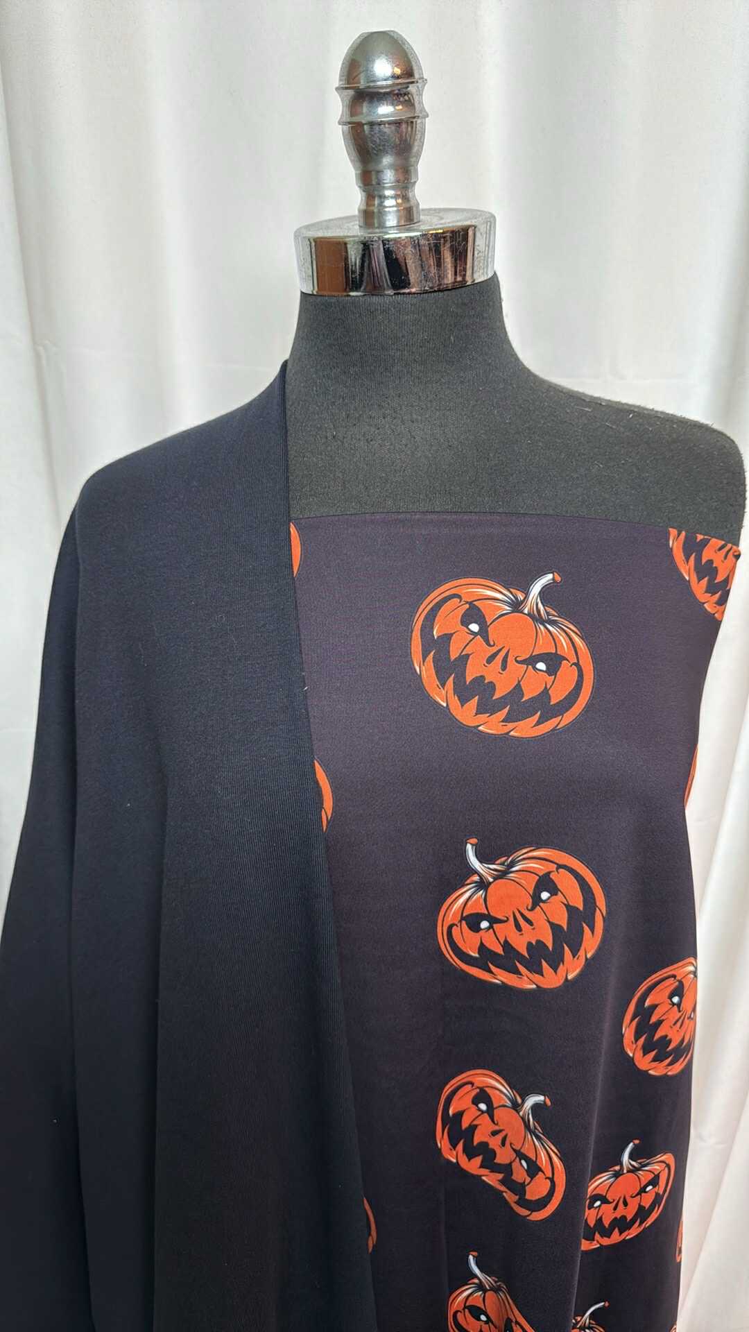 BLACK/PUMPKIN BUNDLE : 1YD Pumpkin Yoga PF (Printed on Both Sides) & 2YD Black C/S 1x1 Rib : A27854
