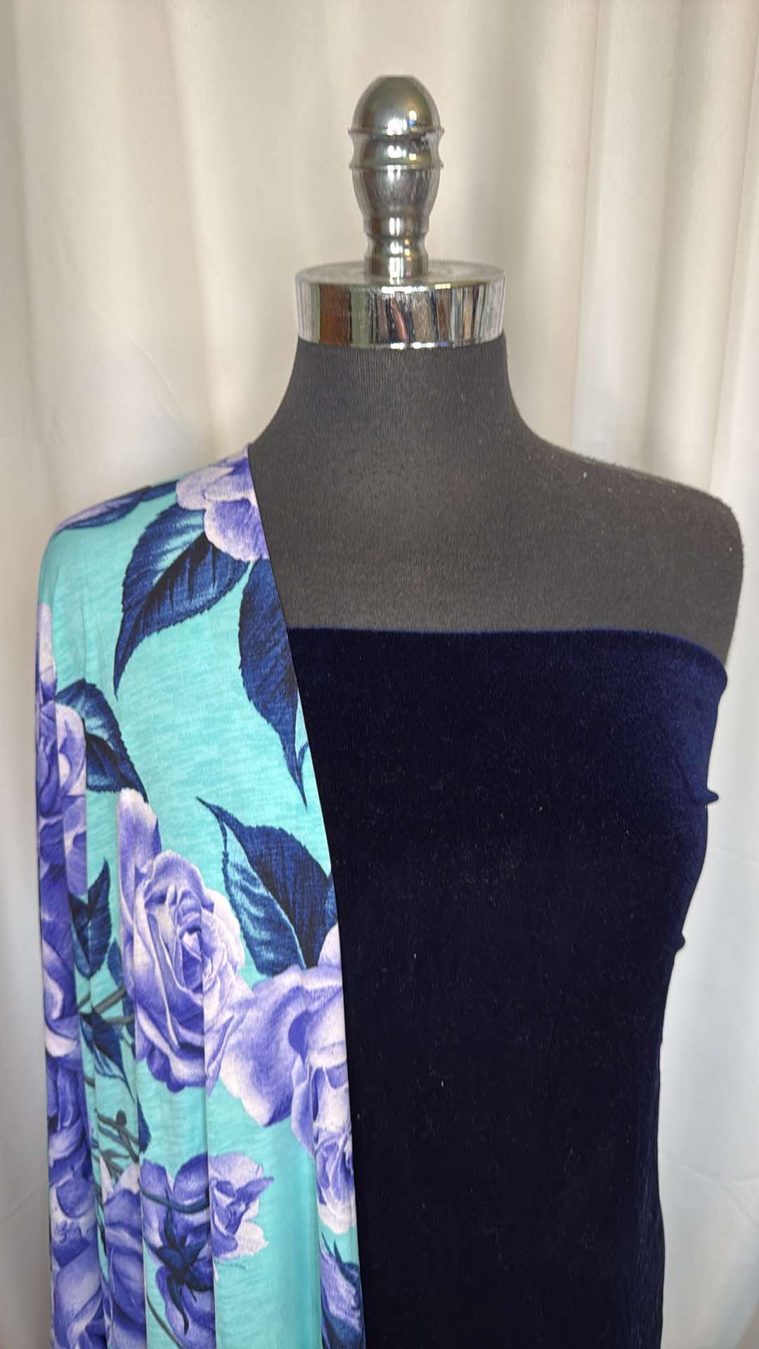 NAVY VELVET/MINT FLORAL BUNDLE : 2YD Navy Stretch Velvet & 2YD Mint Floral Bulgari : A26790