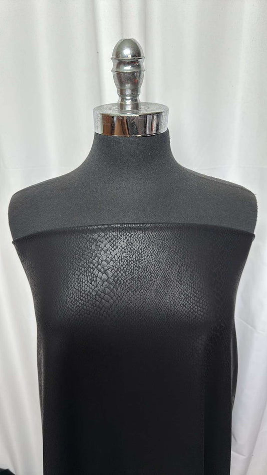 Black Foil Reptile - Heavy Performance - 2 Yard Cut