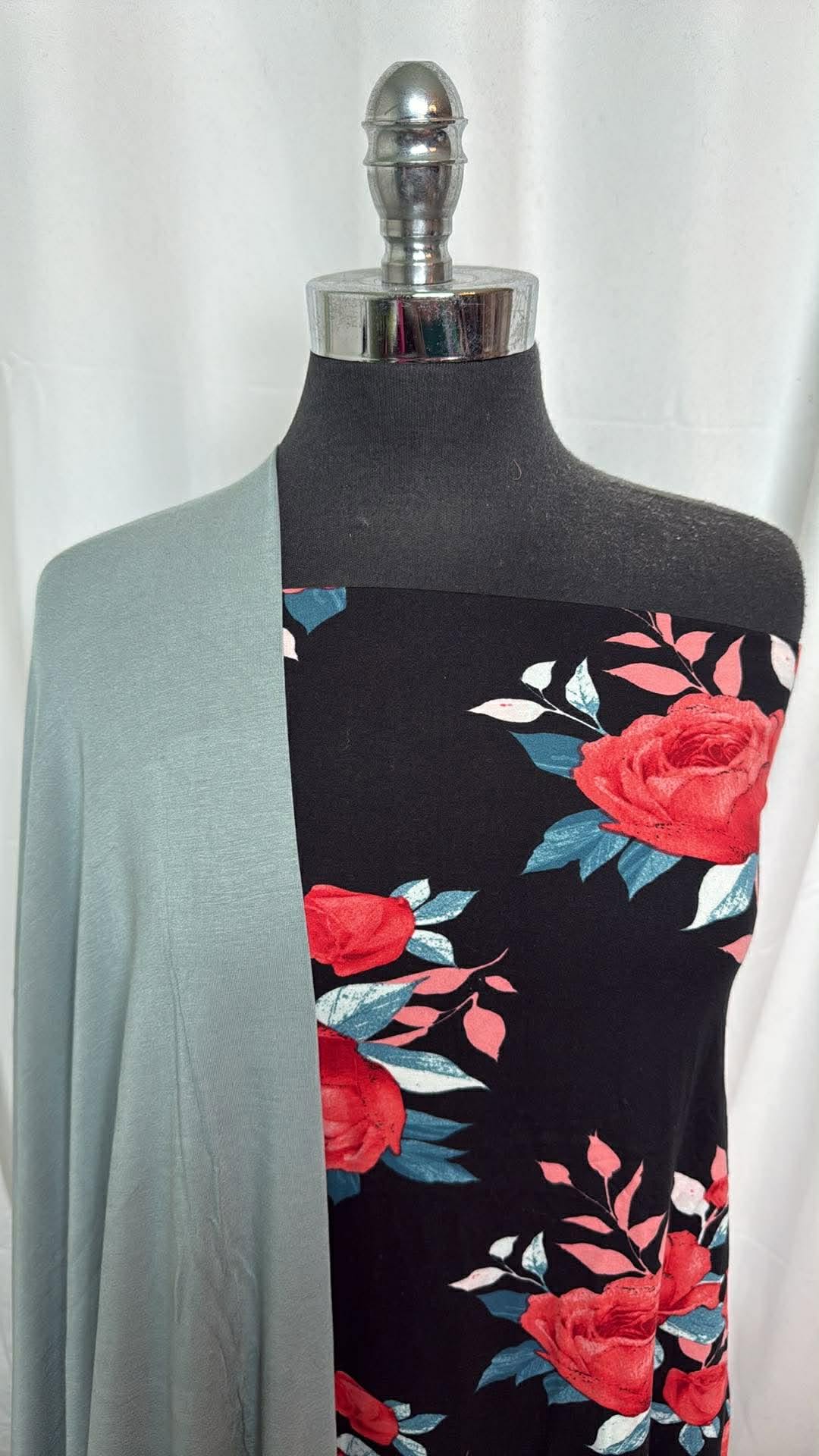 BLACK/RED FLORAL BUNDLE : 2YD Black/Red Floral DBP & 2YD Solid R/S : A30237