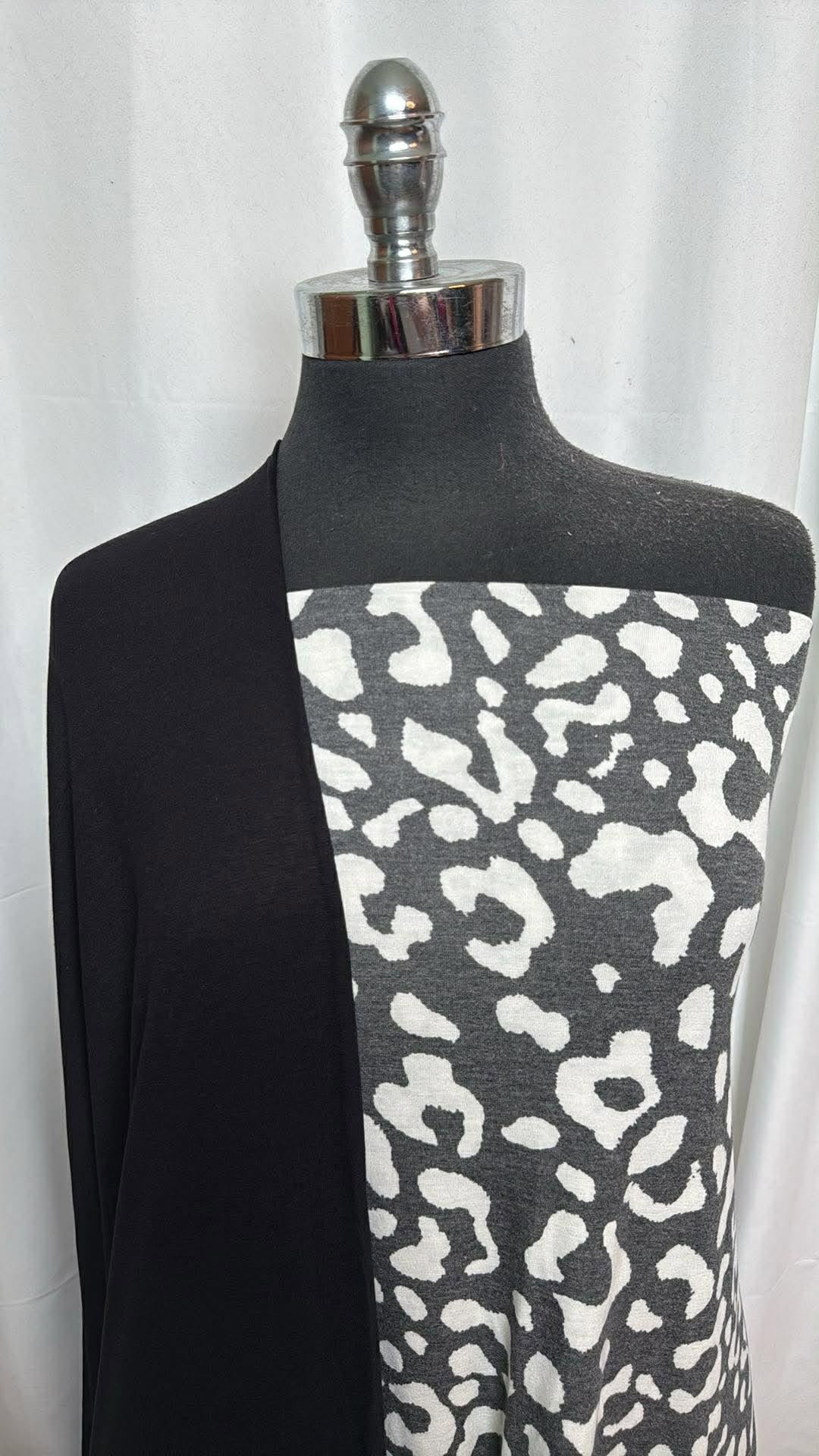 BLACK/CHARCOAL LEOPARD BUNDLE : 2YD Black R/S & 2YD Charcoal PRS Jersey : A30102