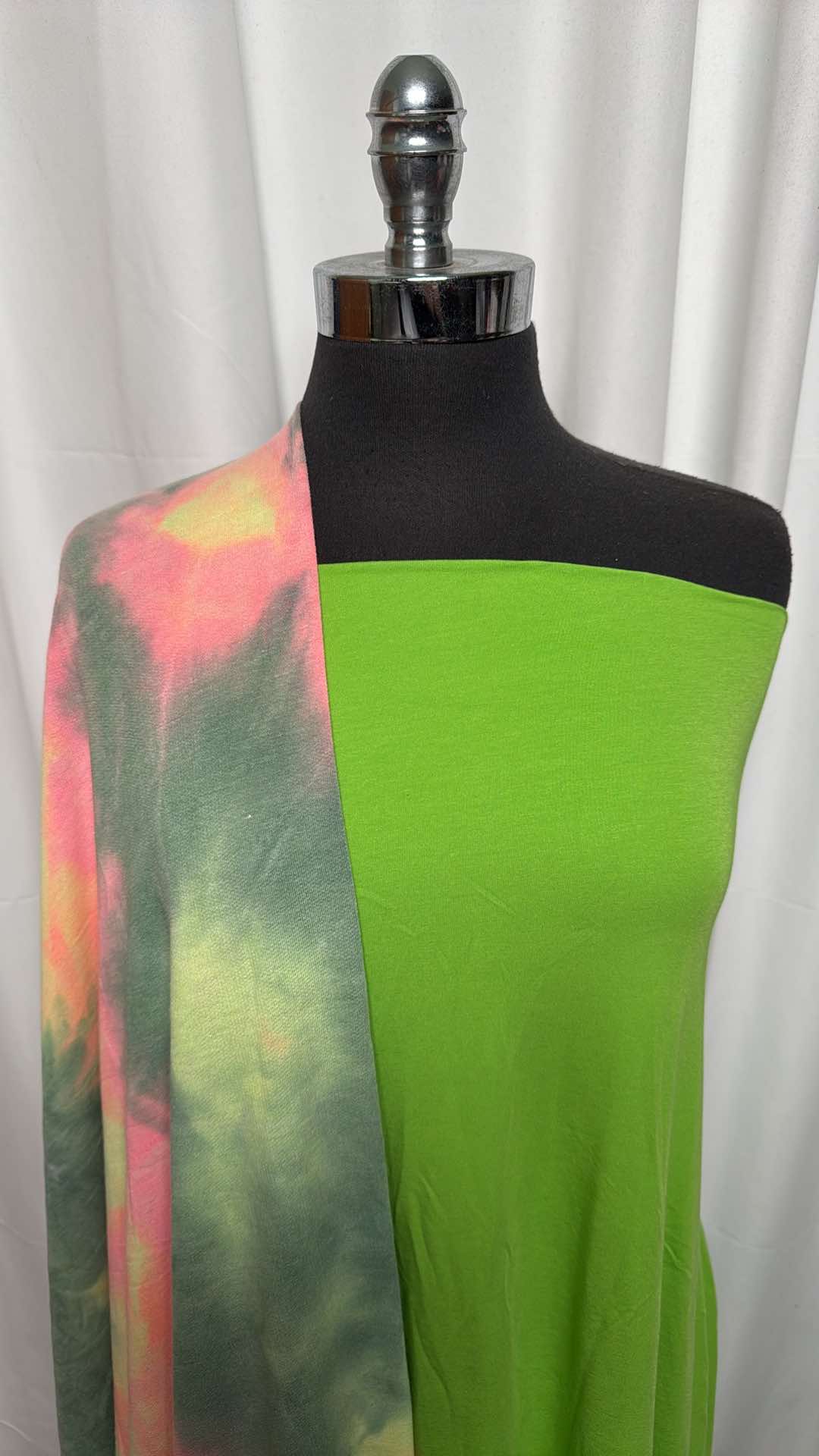 LIME/TIE DYE BUNDLE : 2YD Lime Light-Weight C/S & 2YD Tie Dye PRS FT : A26333