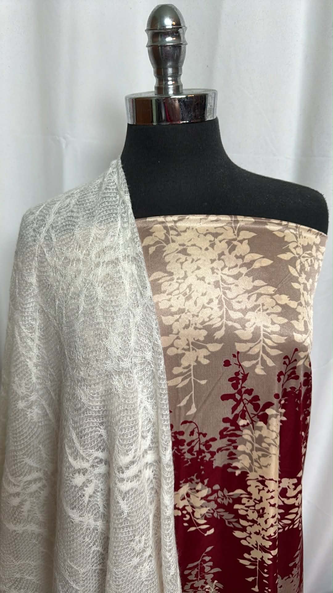 OMBRE LEAVES/SWEATER BUNDLE : 2YD Ombre Leaves Poly Woven & 3YD Light-Gauge SK : A29703