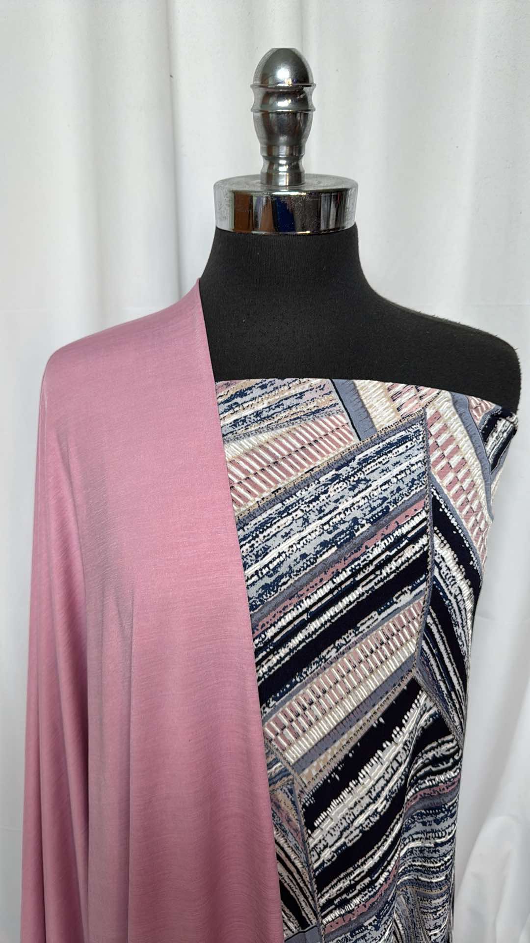 PINK/ABSTRACT DIAGONAL BUNDLE : 2YD Pink 4-Way Nylon ITY & 1YD Abstract Diagonal ITY w/Puff : A26875
