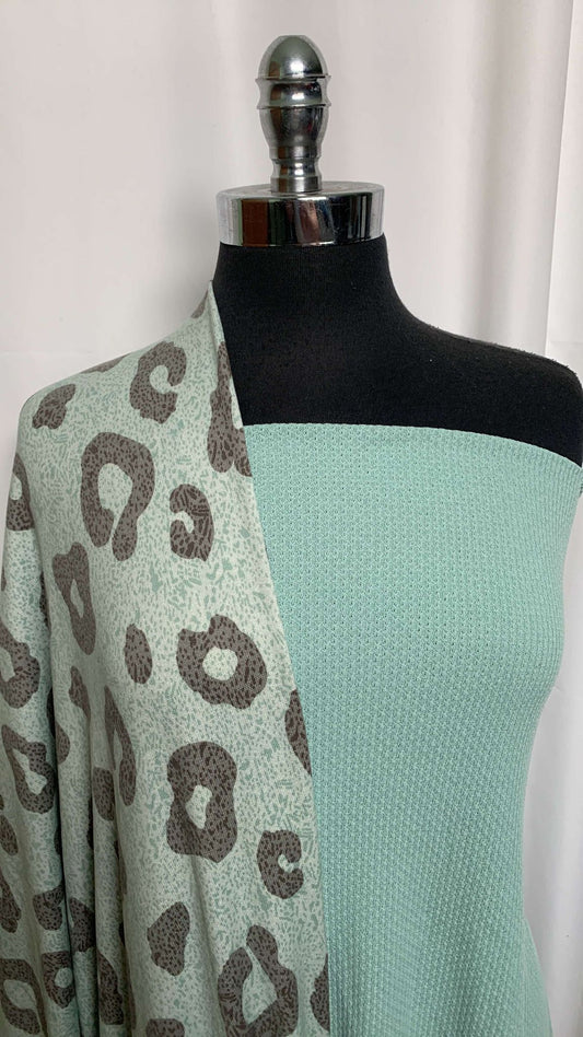 MINT LEOPARD BUNDLE : 2YD Mint Waffle & 2YD Mint Leopard Oakley SK : A25756