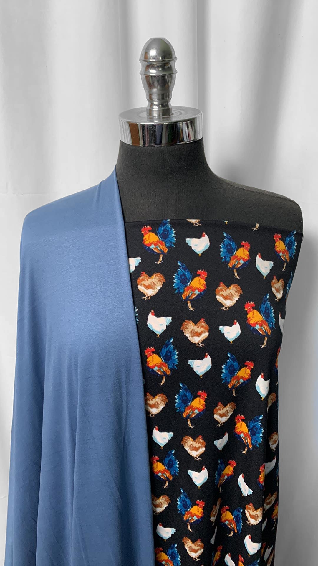 BLUE/CHICKENS BUNDLE : 2YD Blue R/S & 2YD Chickens ITY : A25103