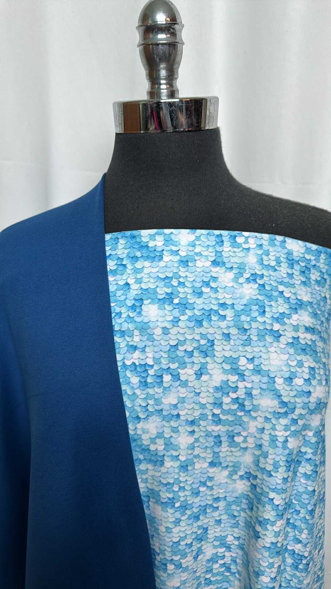 NAVY/SEQUINS BUNDLE : 1YD Blue Sequins Single-Brushed PF & 1.5YD Navy Peached PF : A29053